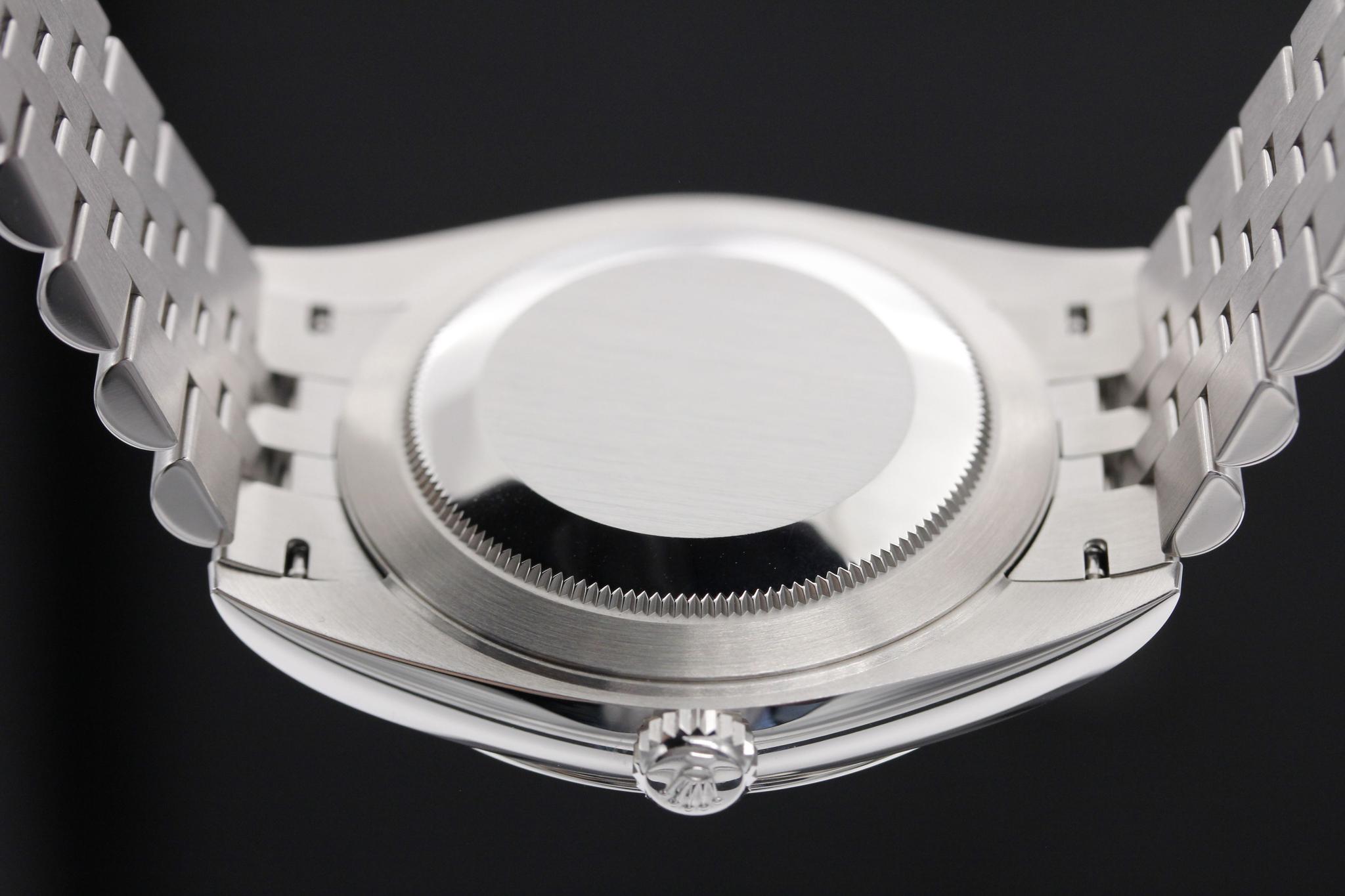 Watch Image 7