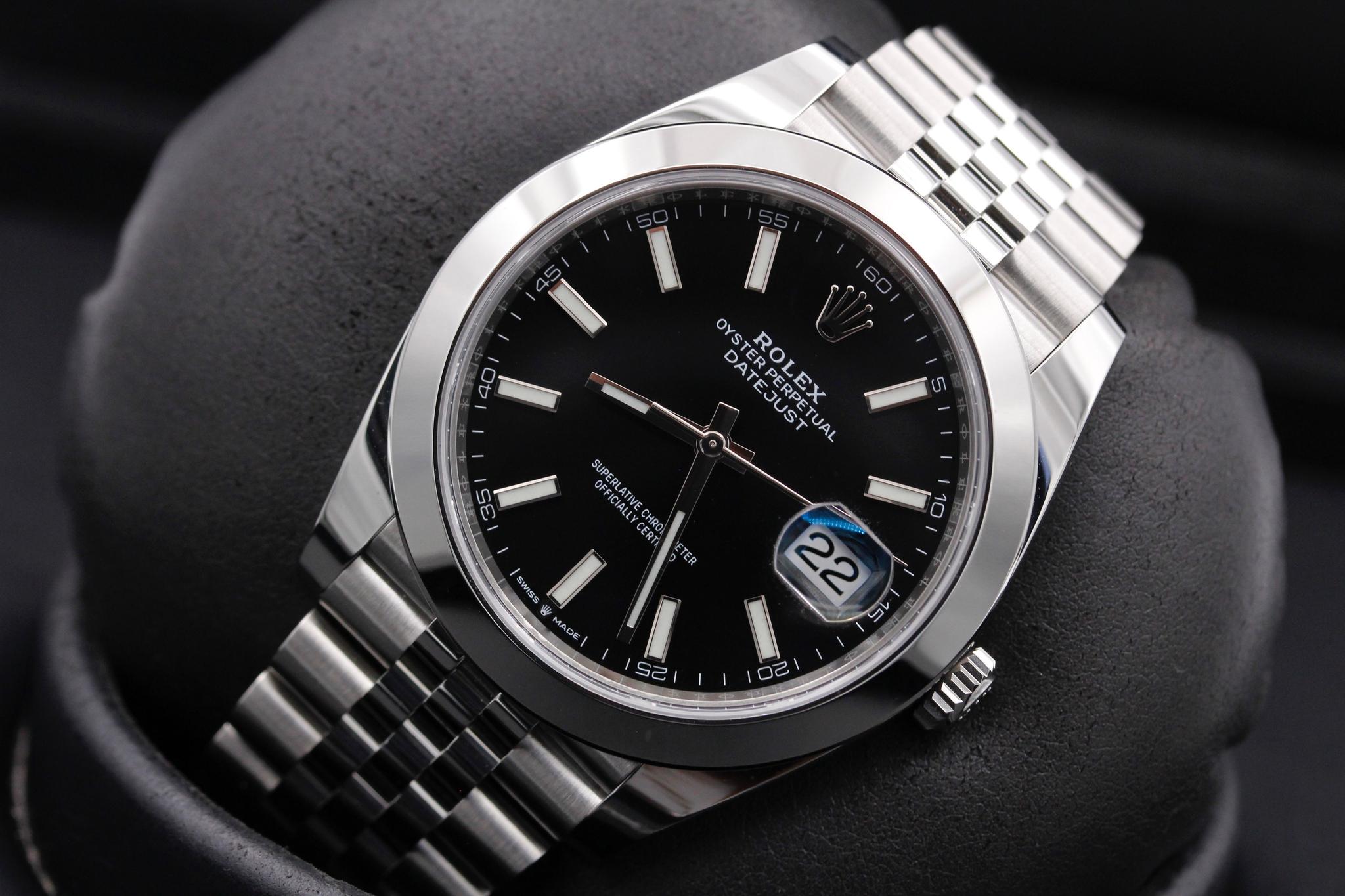 Watch Image 9