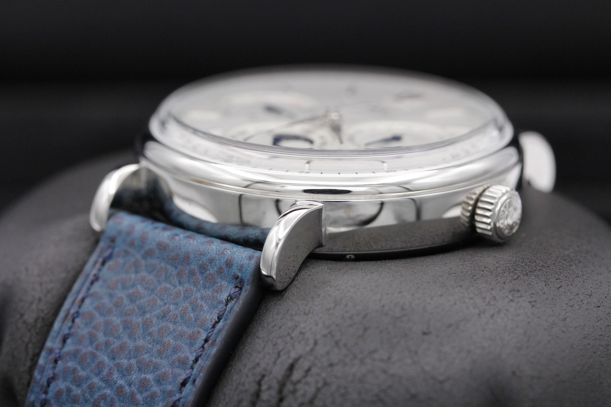 Watch Image 2