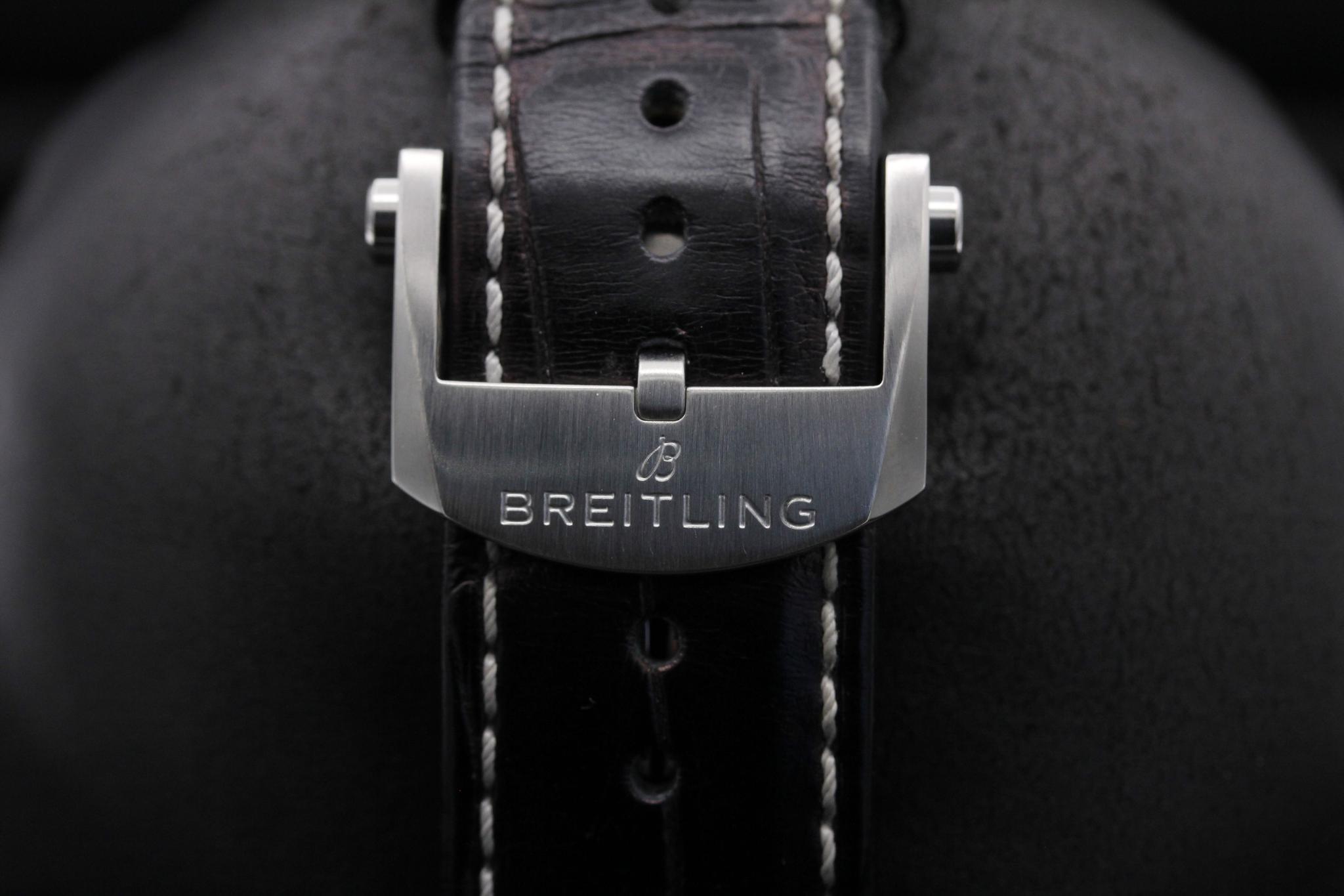 Watch Image 8