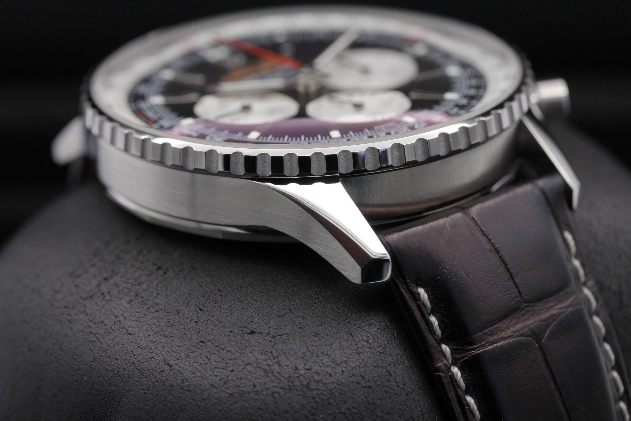 Watch Image 6