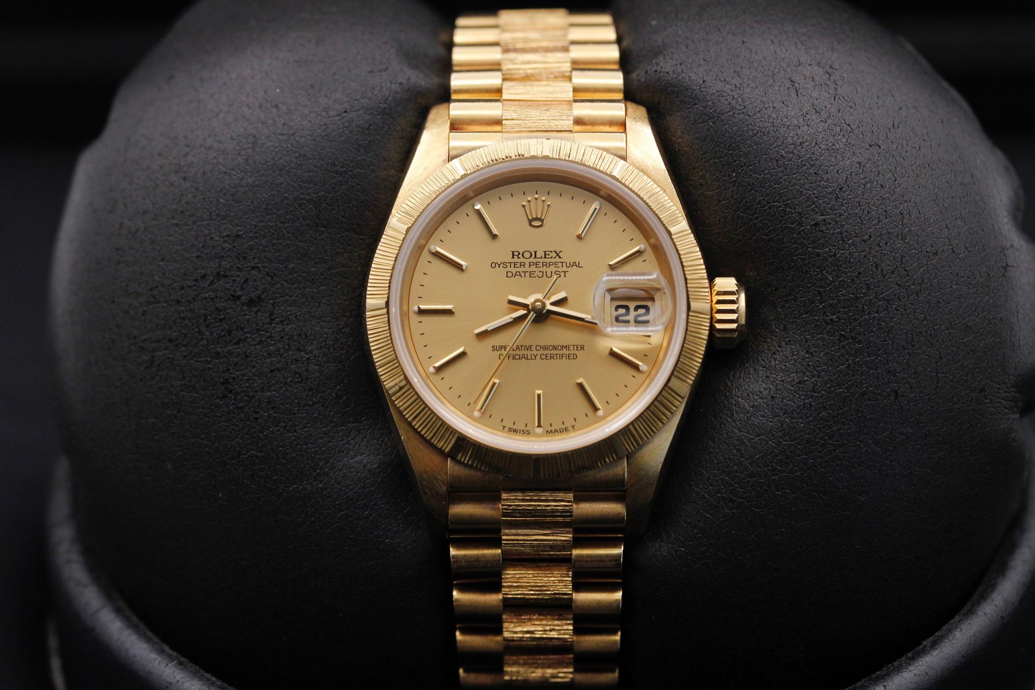 Watch Image 1