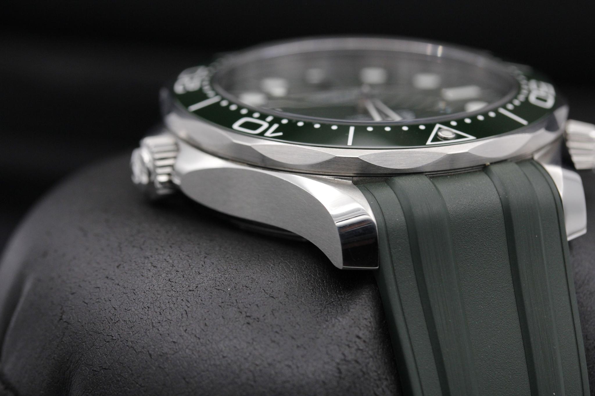 Watch Image 4