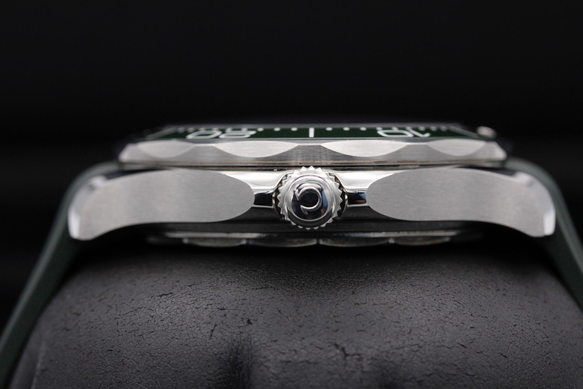 Watch Image 3