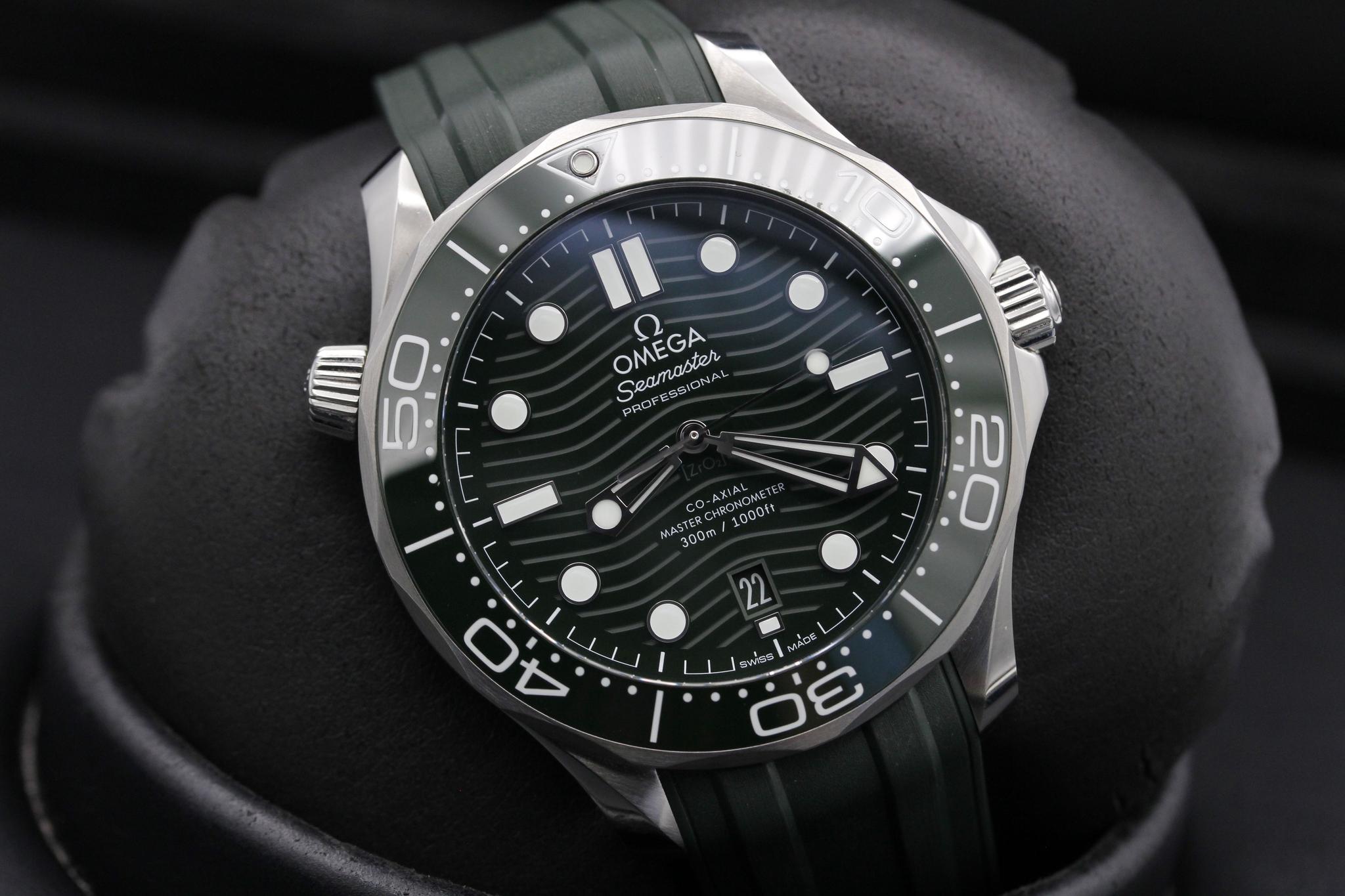 Watch Image 10