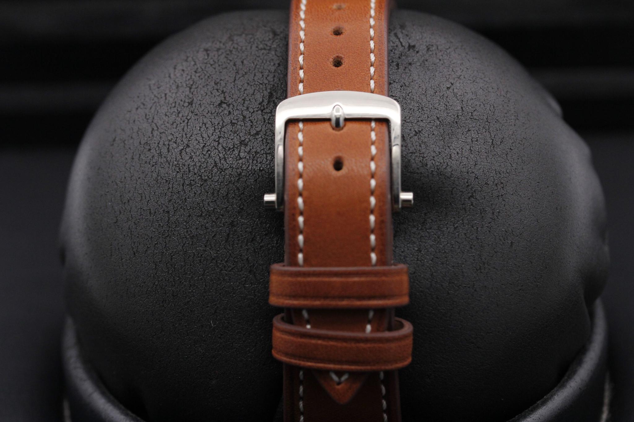 Watch Image 8
