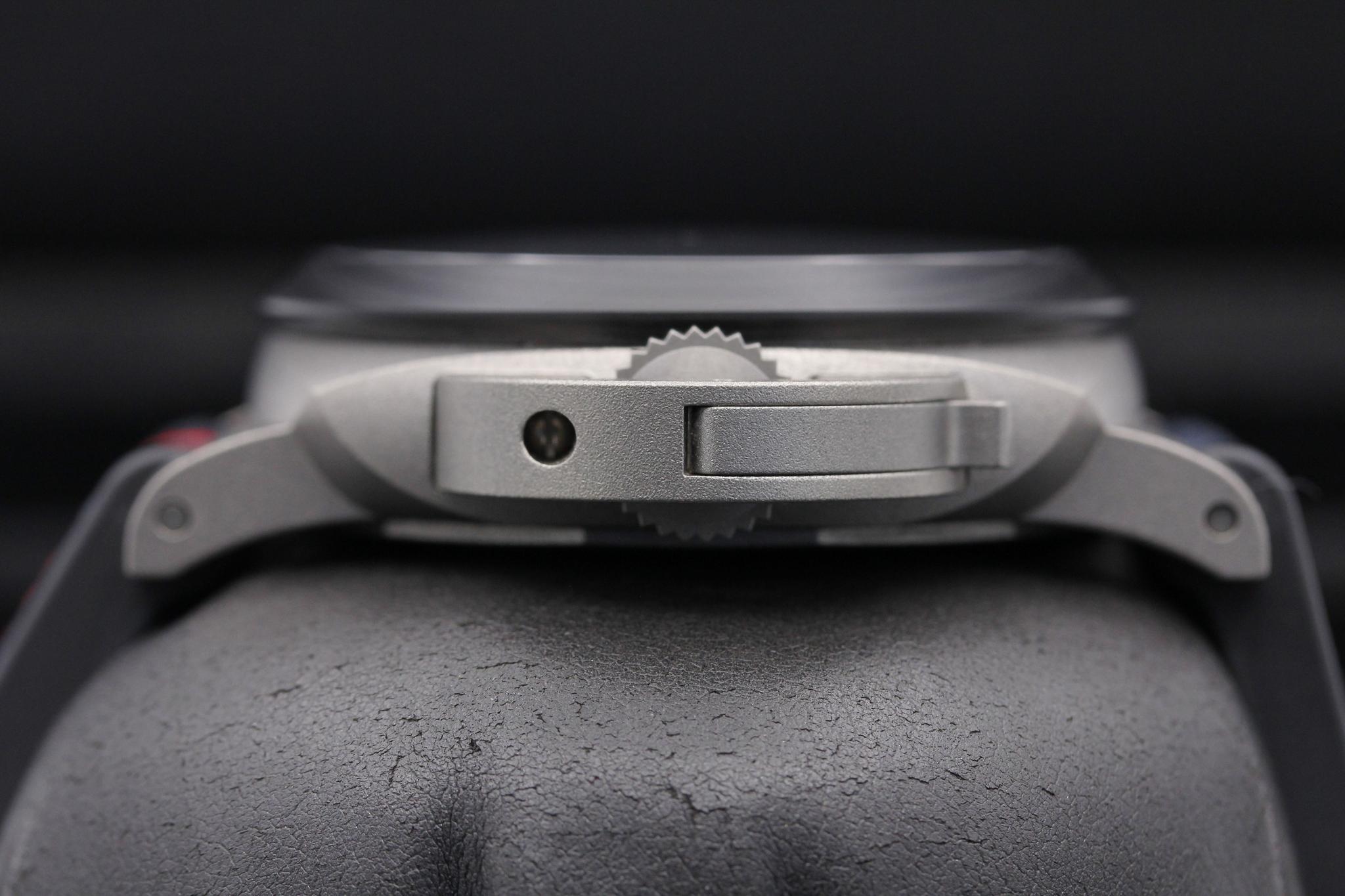 Watch Image 3