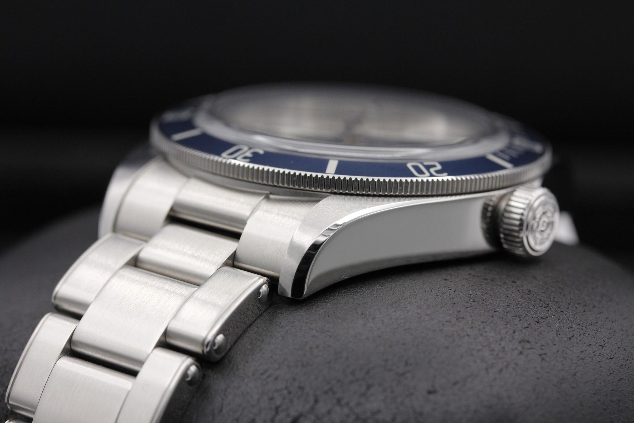 Watch Image 2