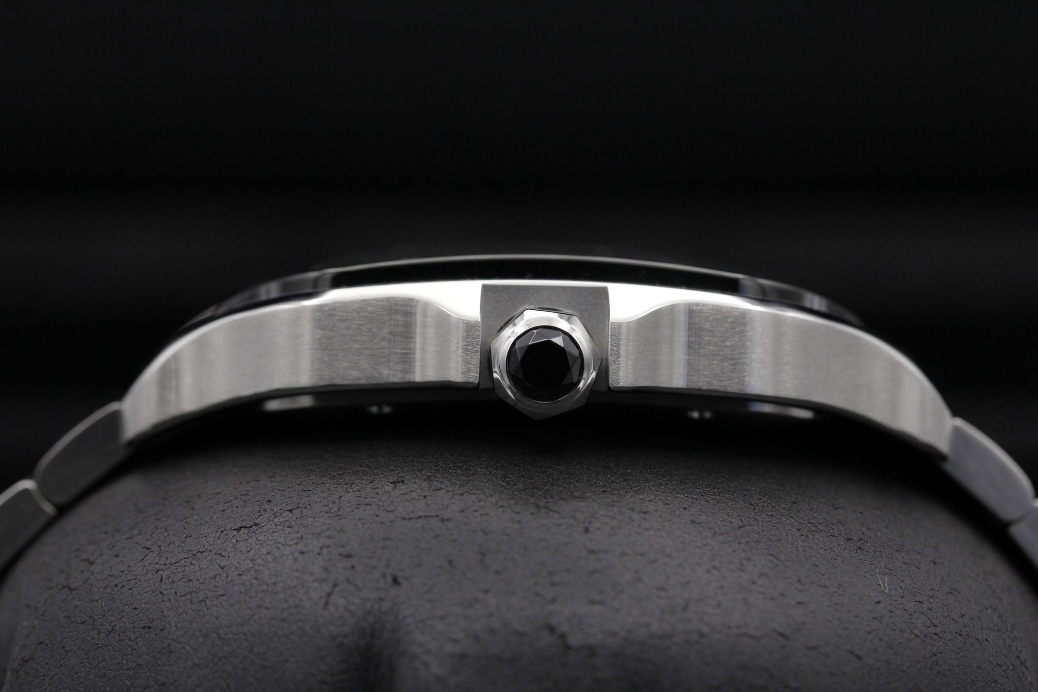 Watch Image 3
