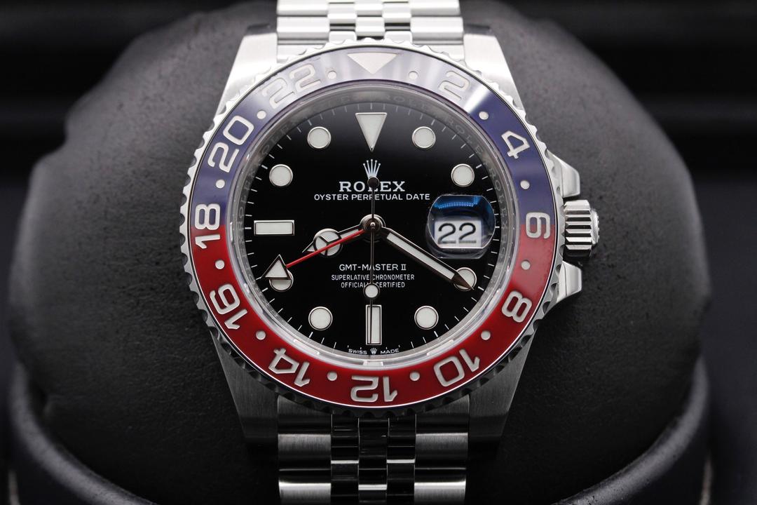 Rolex GMT Master II "Pepsi" 126710BLRO