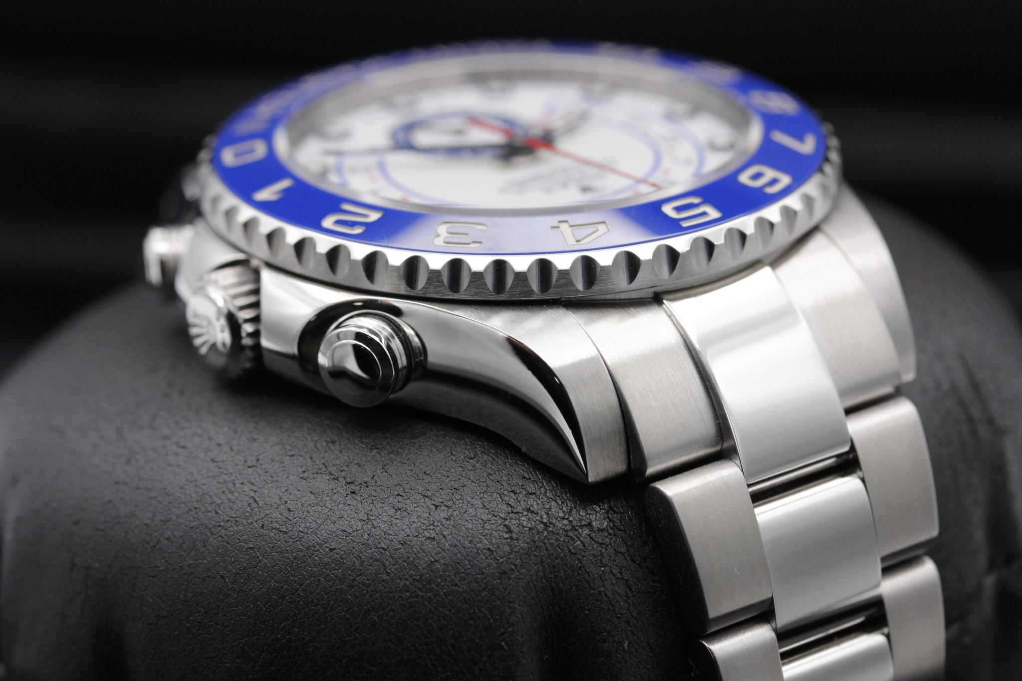 Watch Image 4