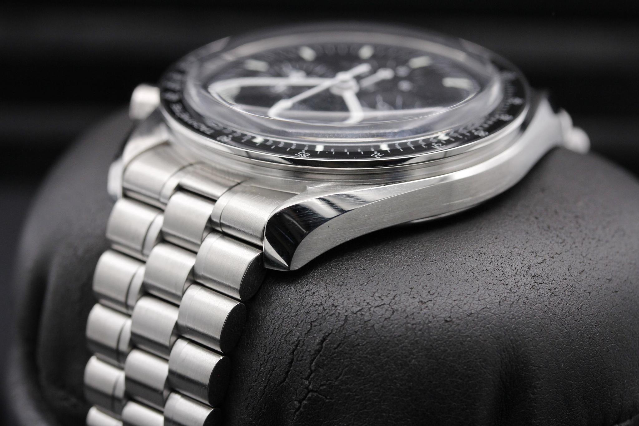 Watch Image 5