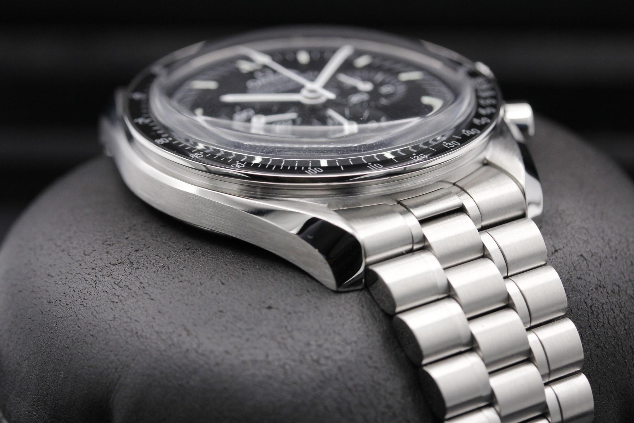 Watch Image 6