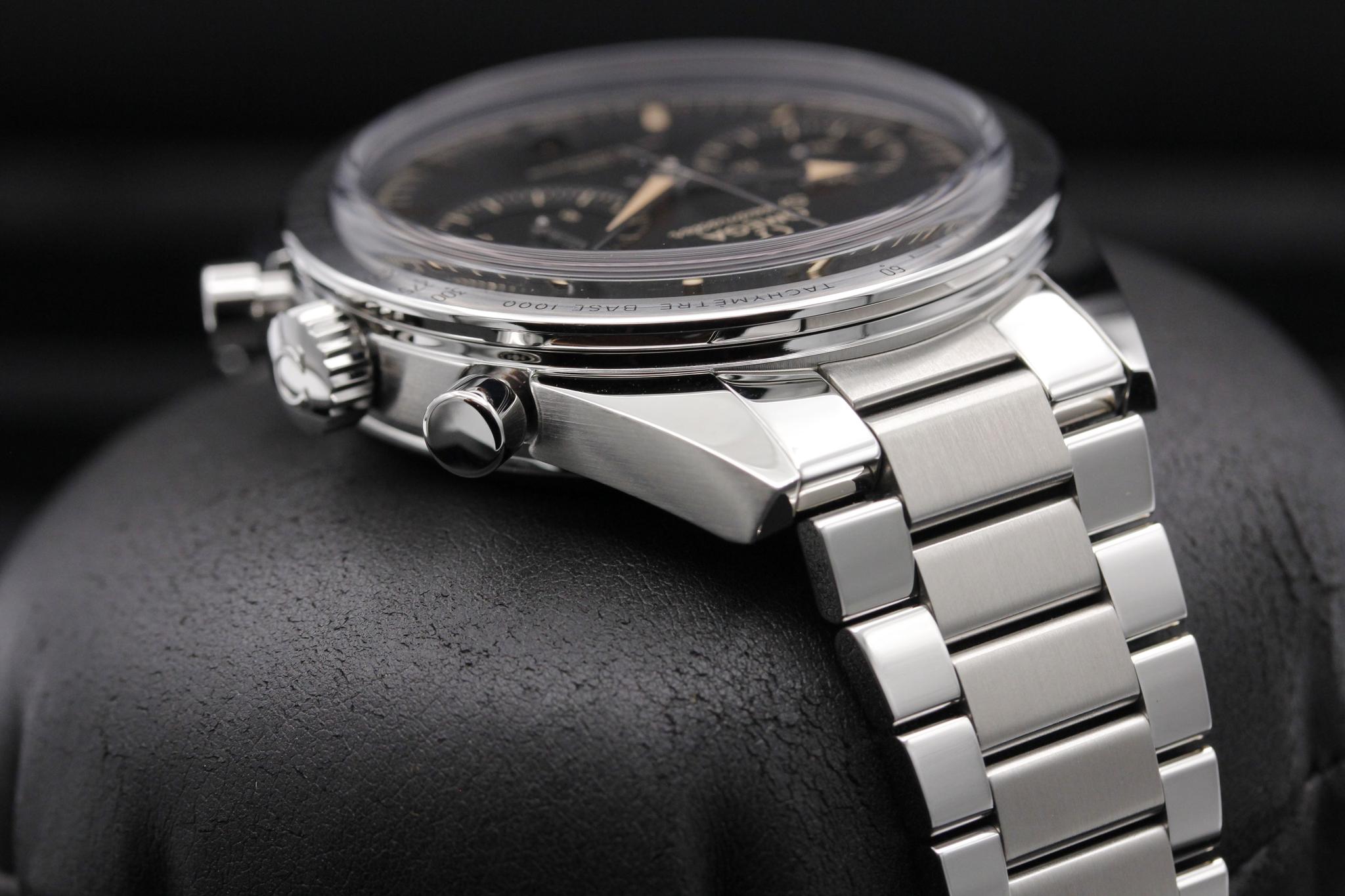 Watch Image 4