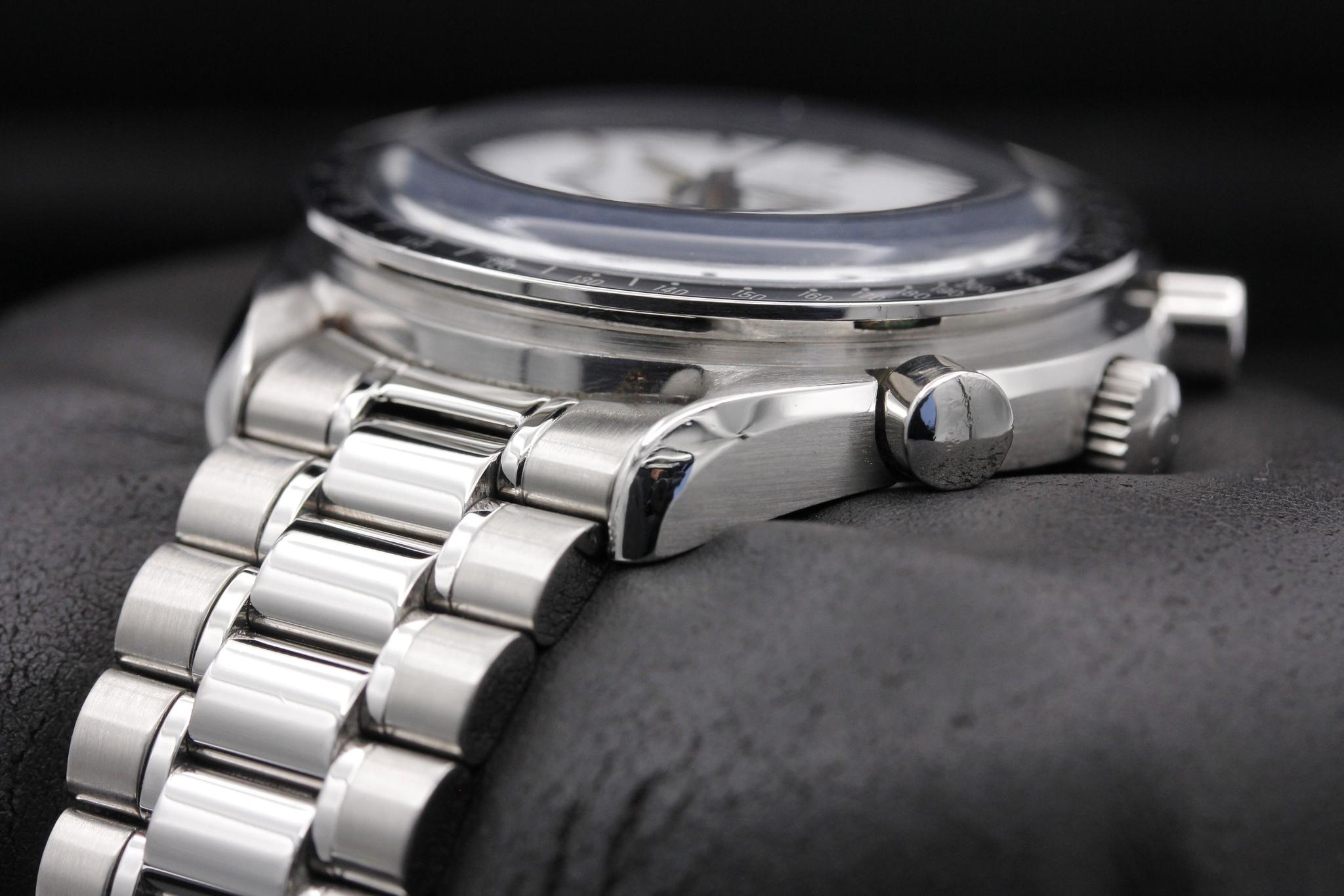 Watch Image 2