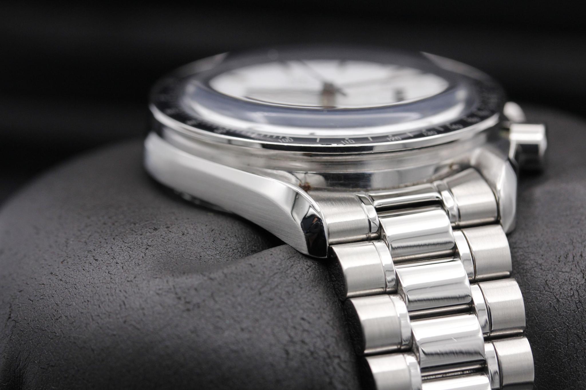 Watch Image 6