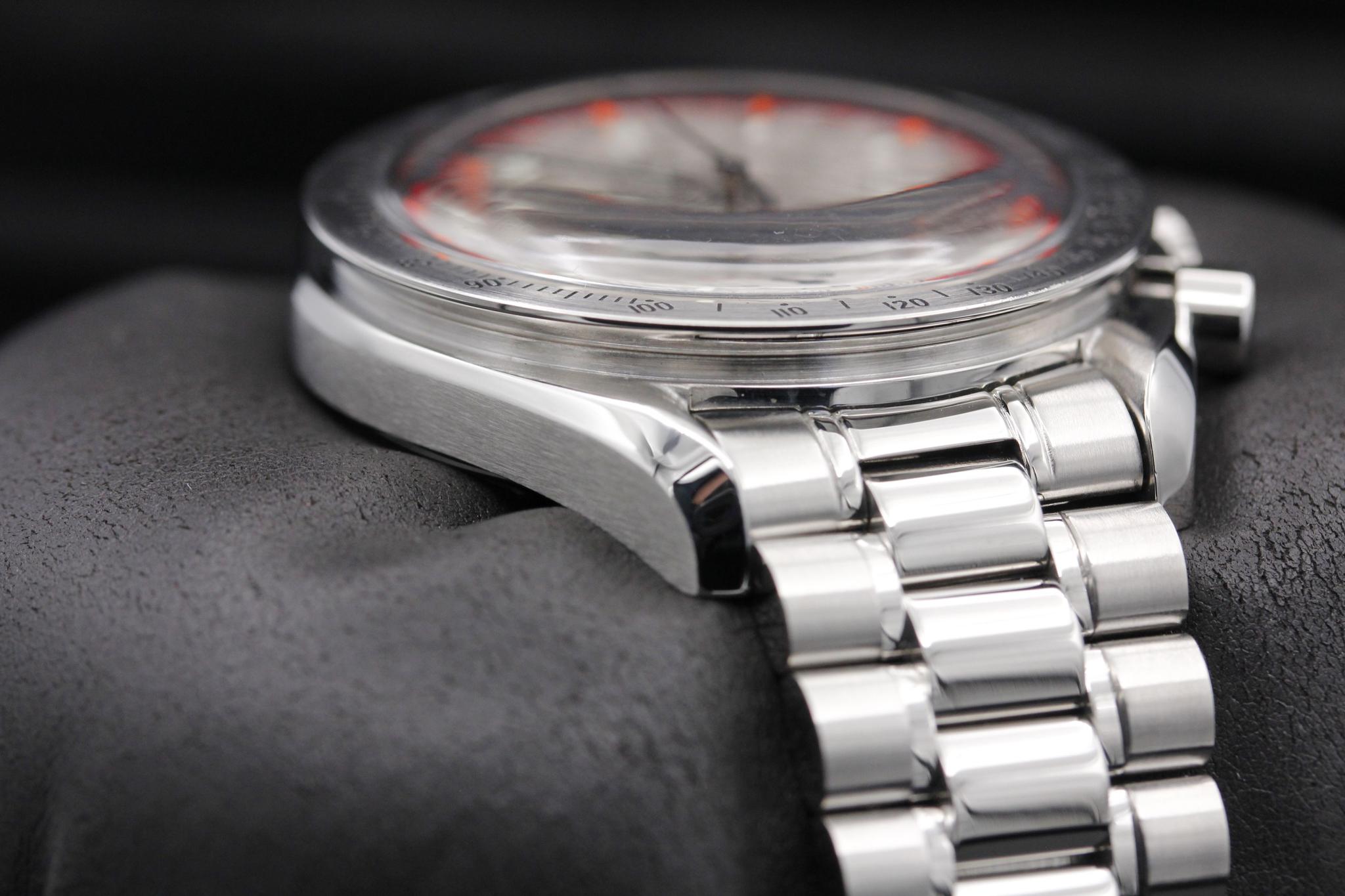 Watch Image 6