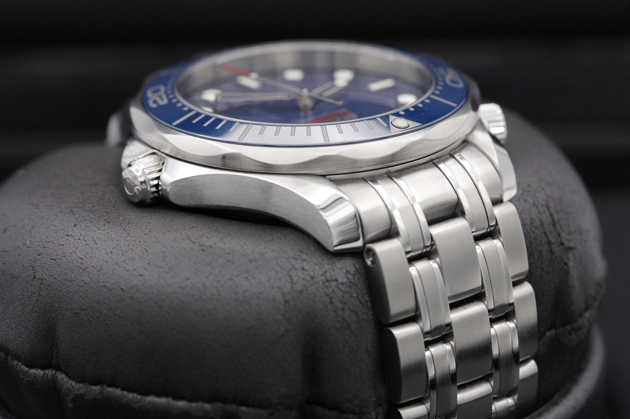 Watch Image 4