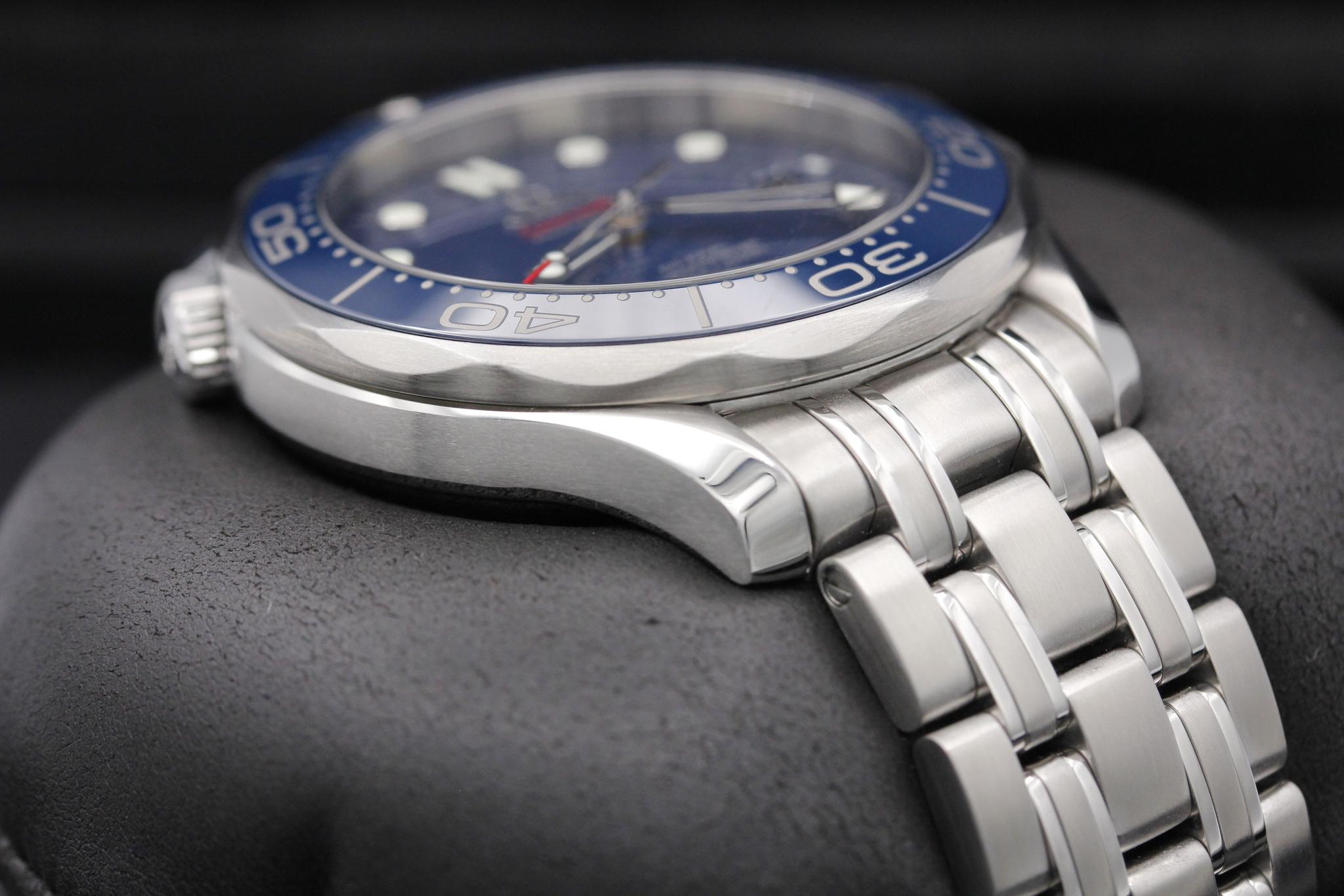 Watch Image 6