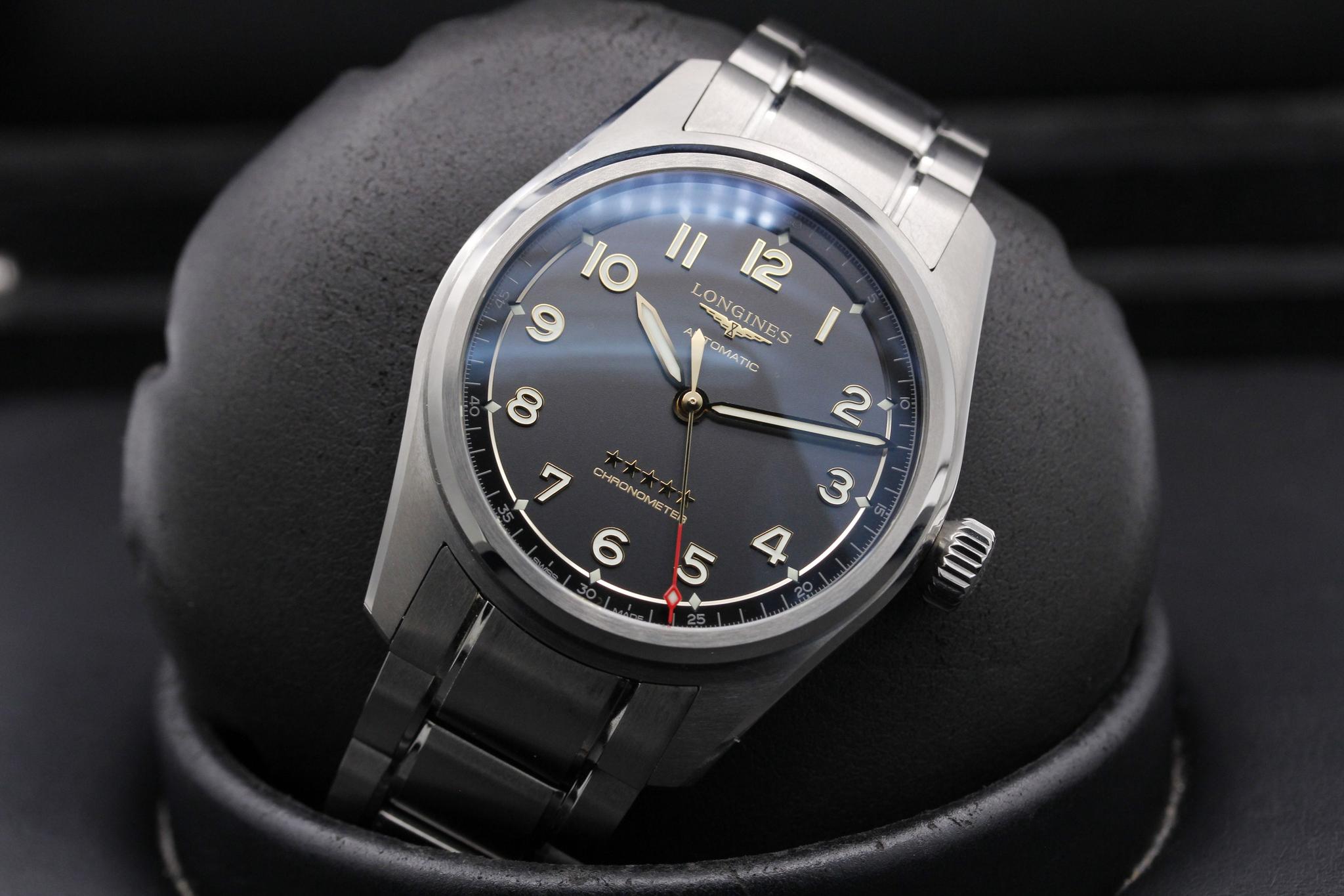 Watch Image 9