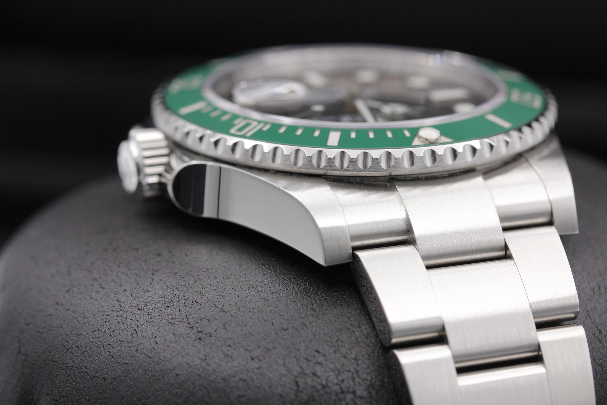 Watch Image 4