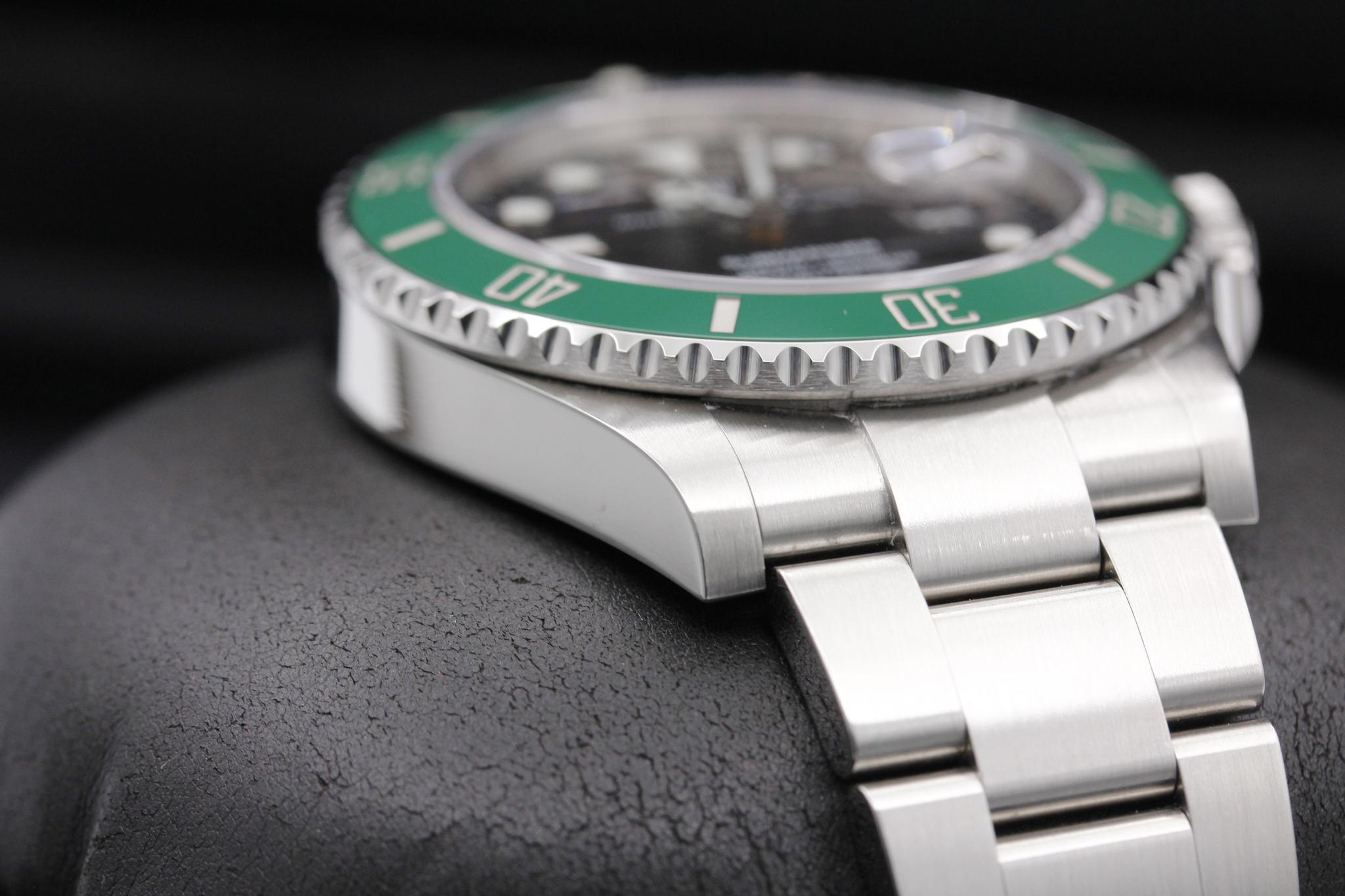 Watch Image 6