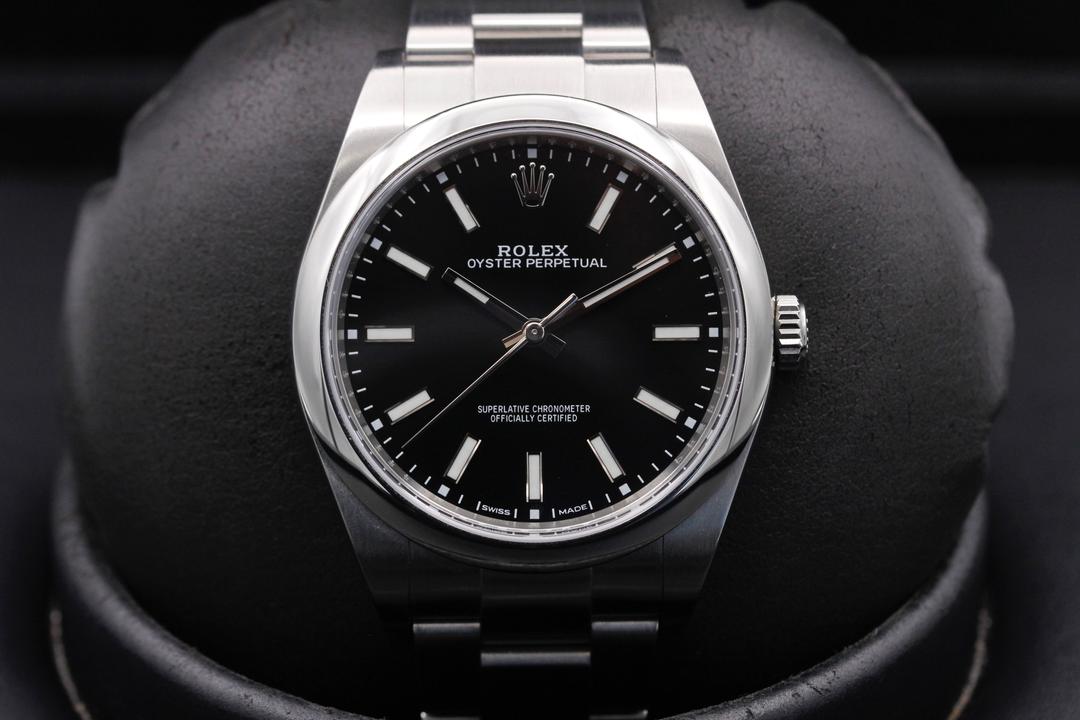 Rolex Oyster Perpetual 114300