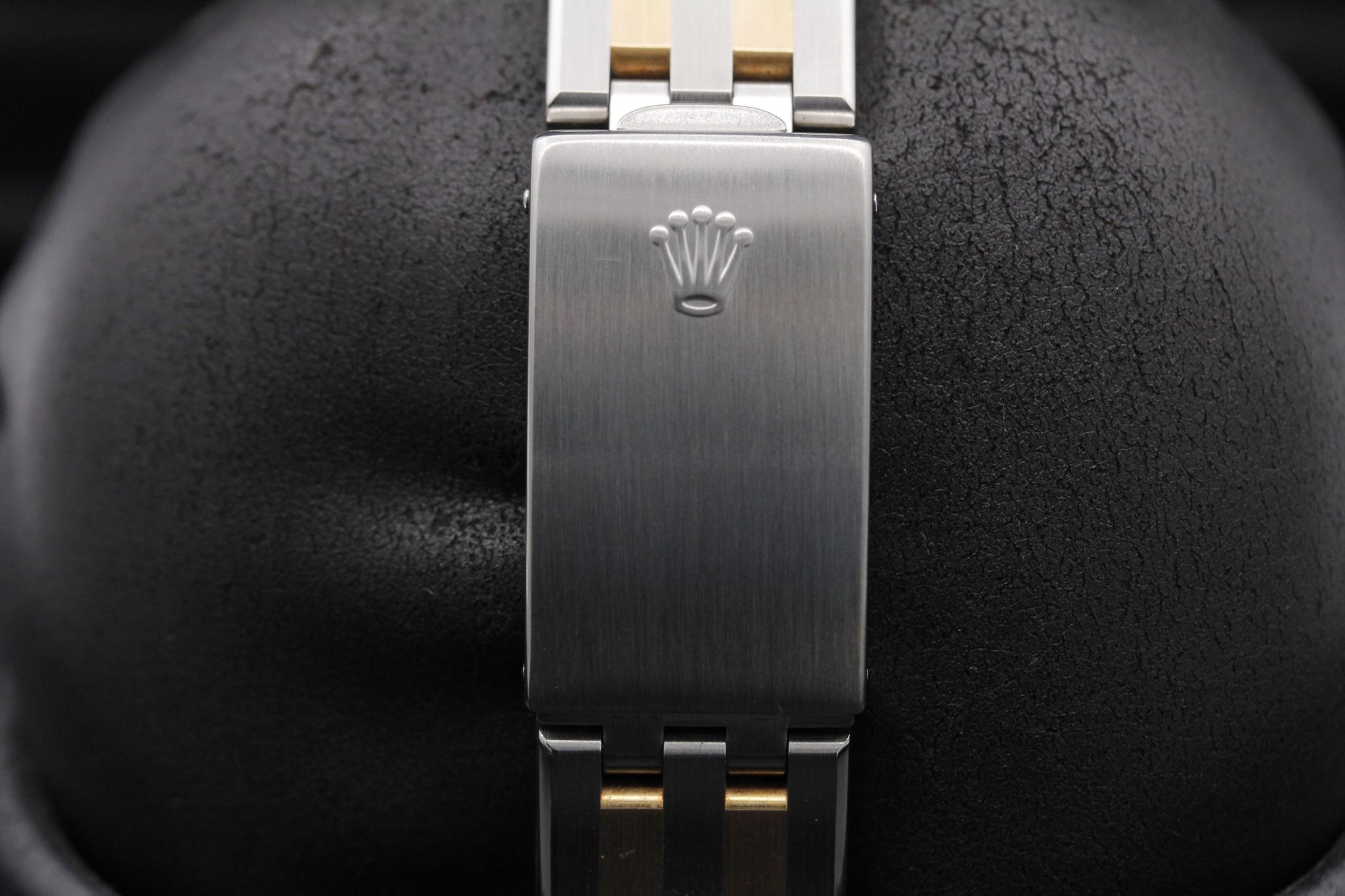 Watch Image 9