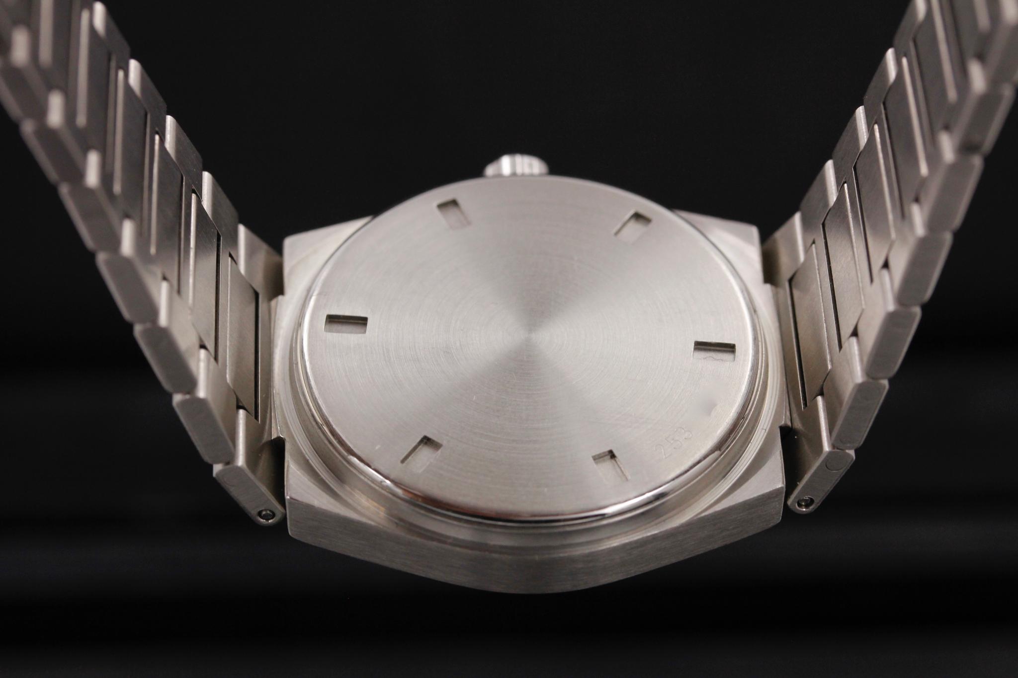 Watch Image 8
