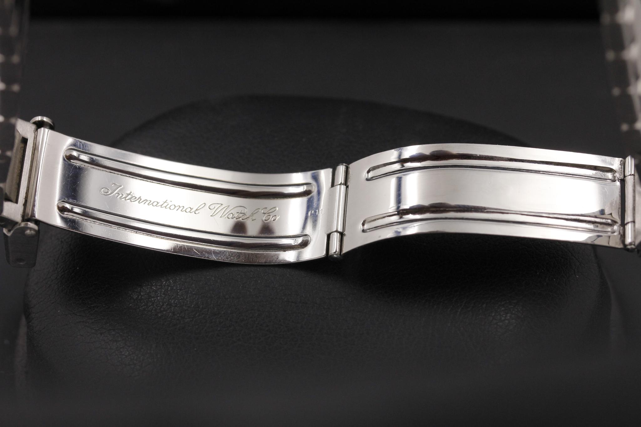 Watch Image 10
