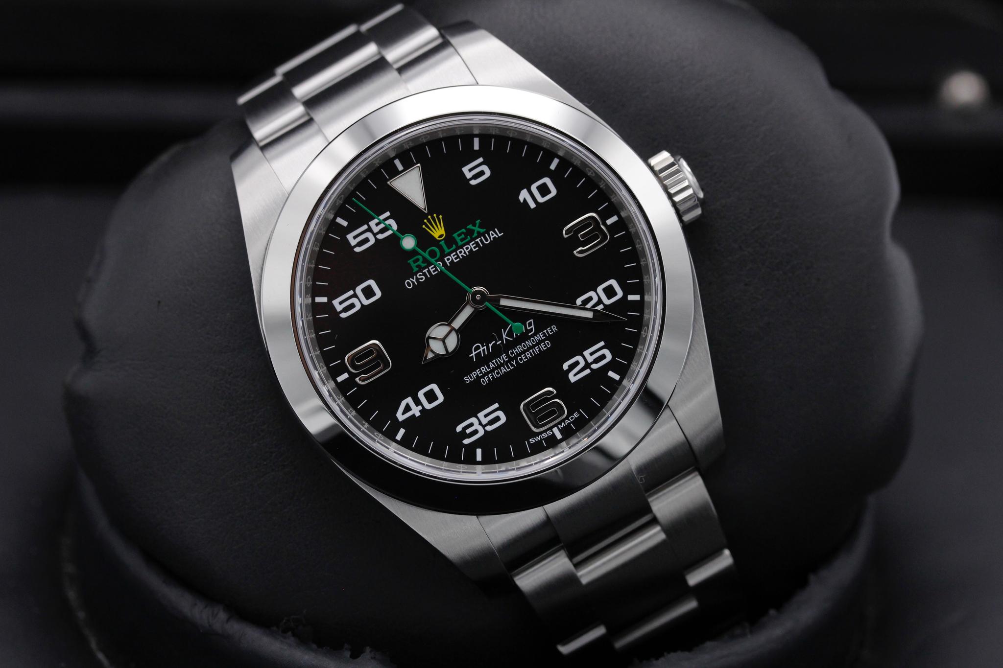 Watch Image 9