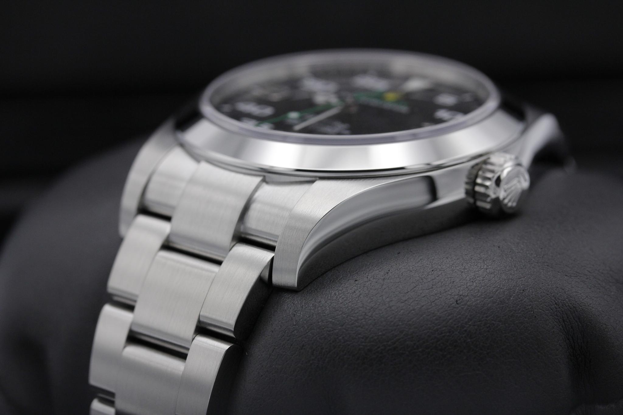 Watch Image 2