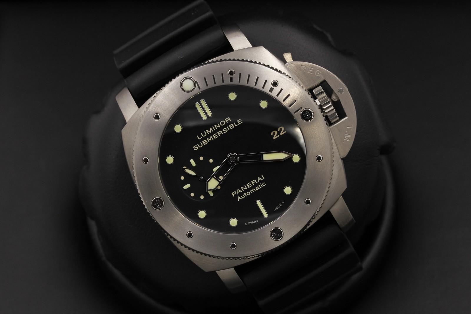 Watch Image 9