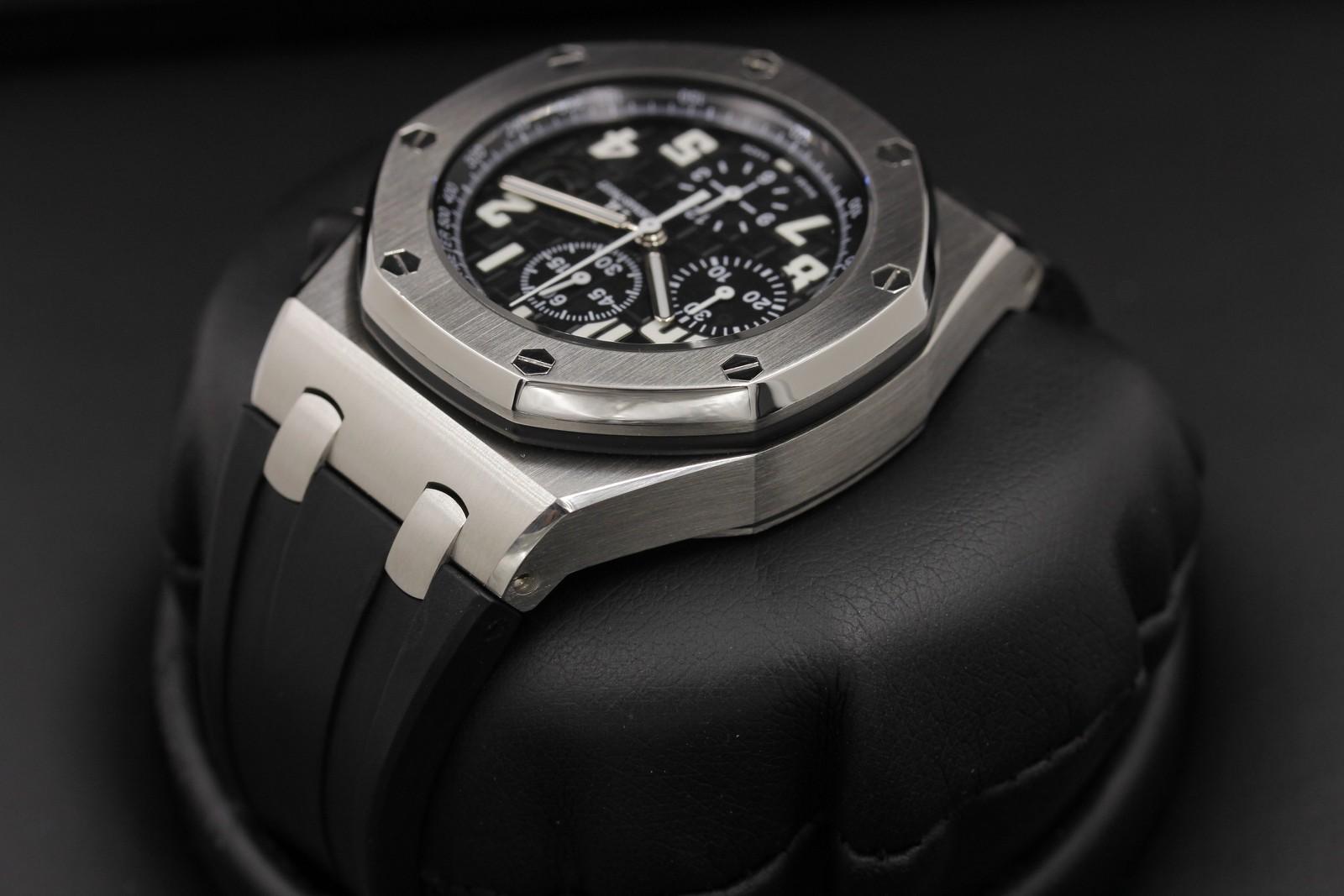 Watch Image 5