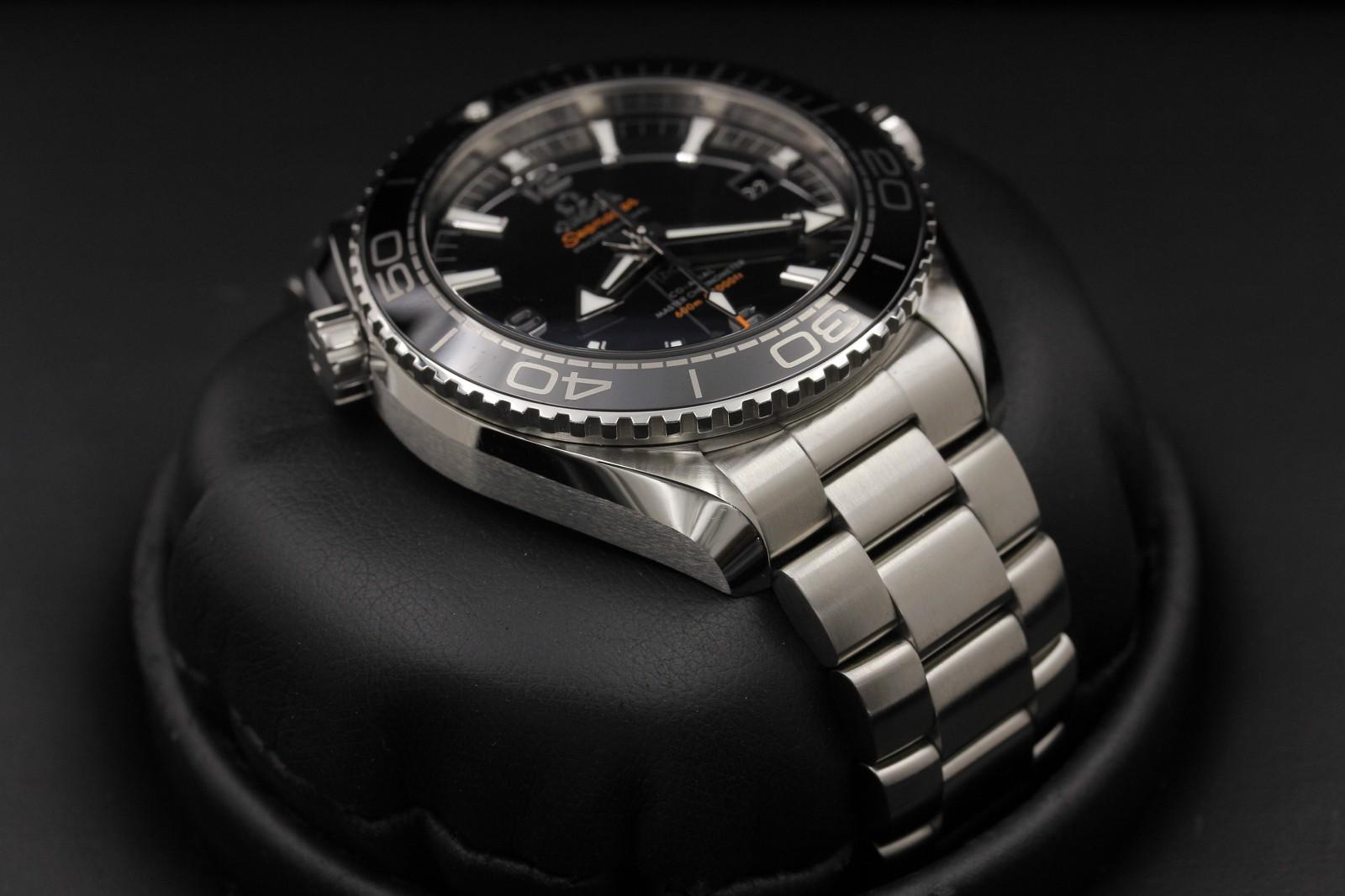Watch Image 6