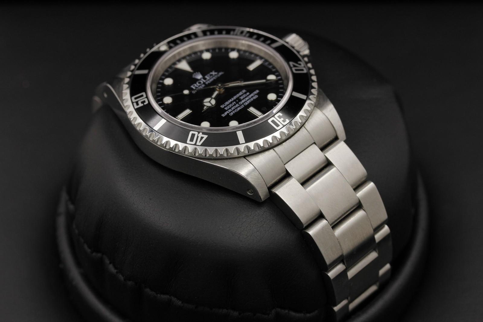 Watch Image 6