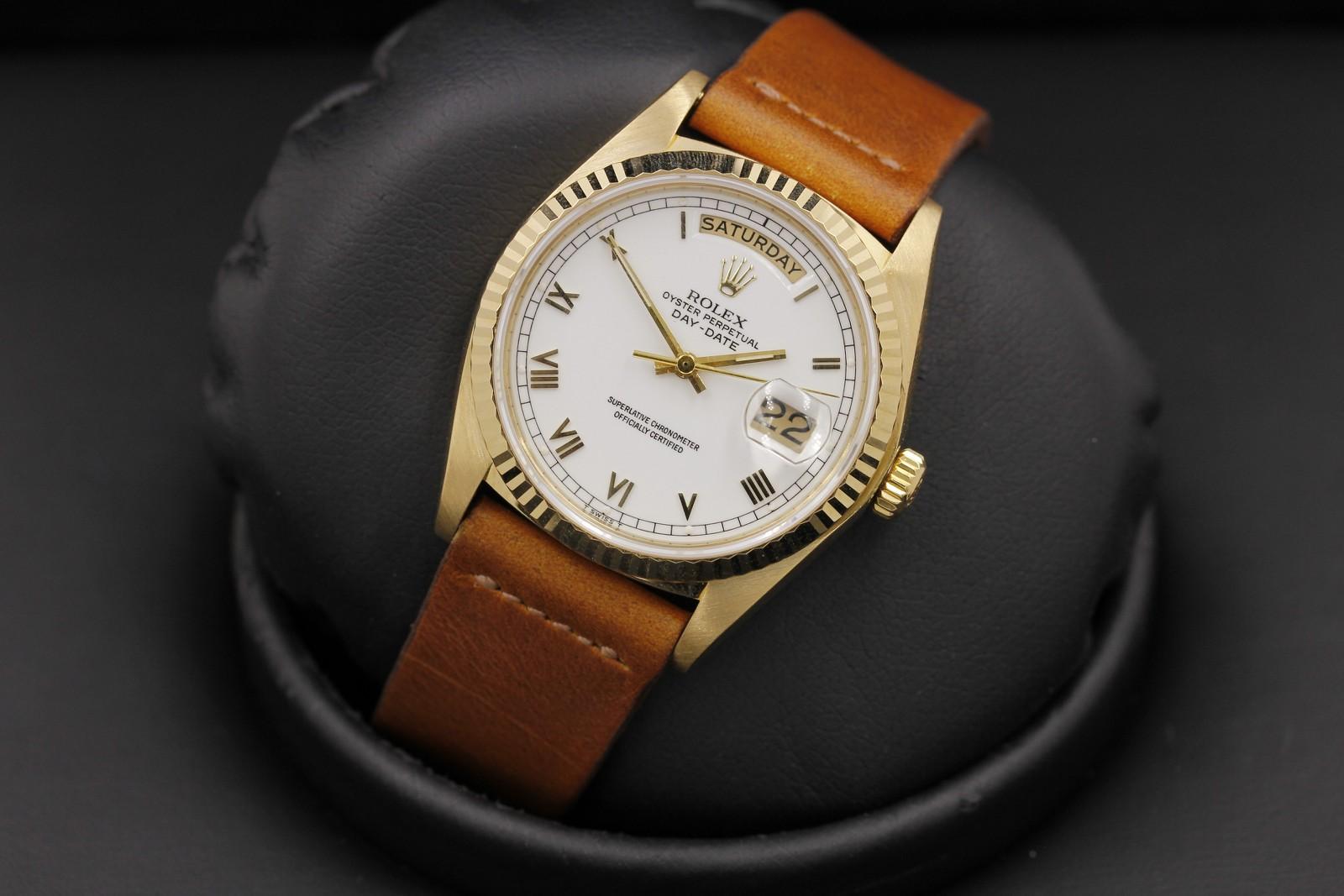 Watch Image 8