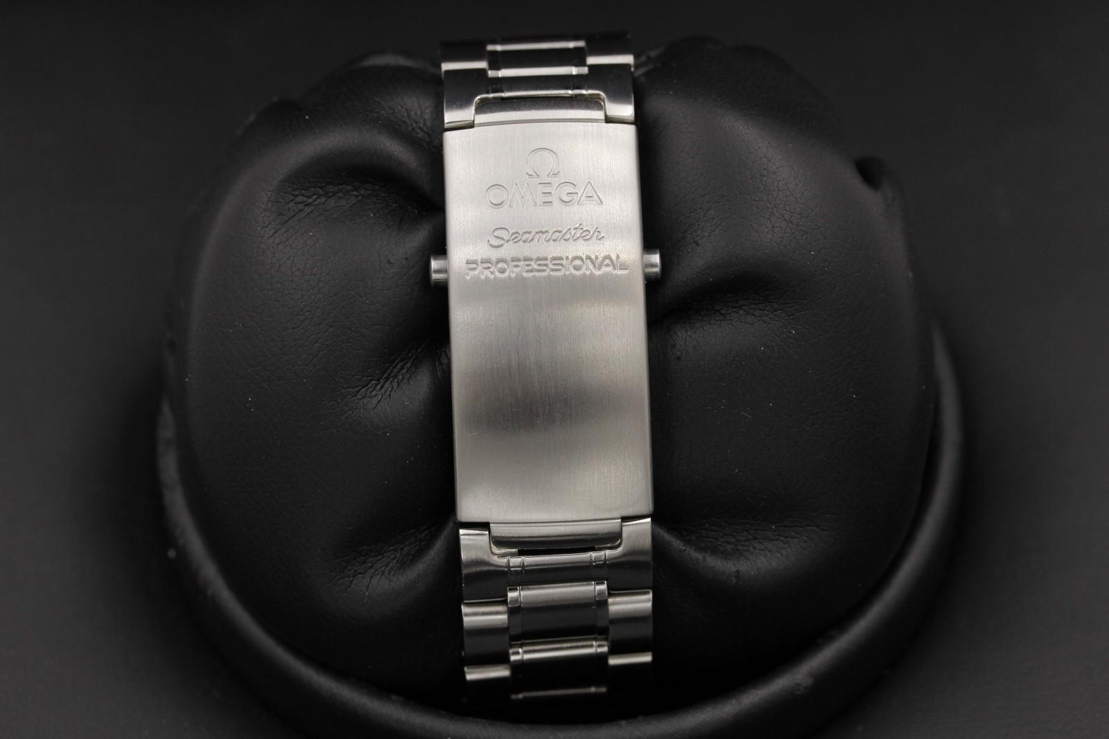 Watch Image 7