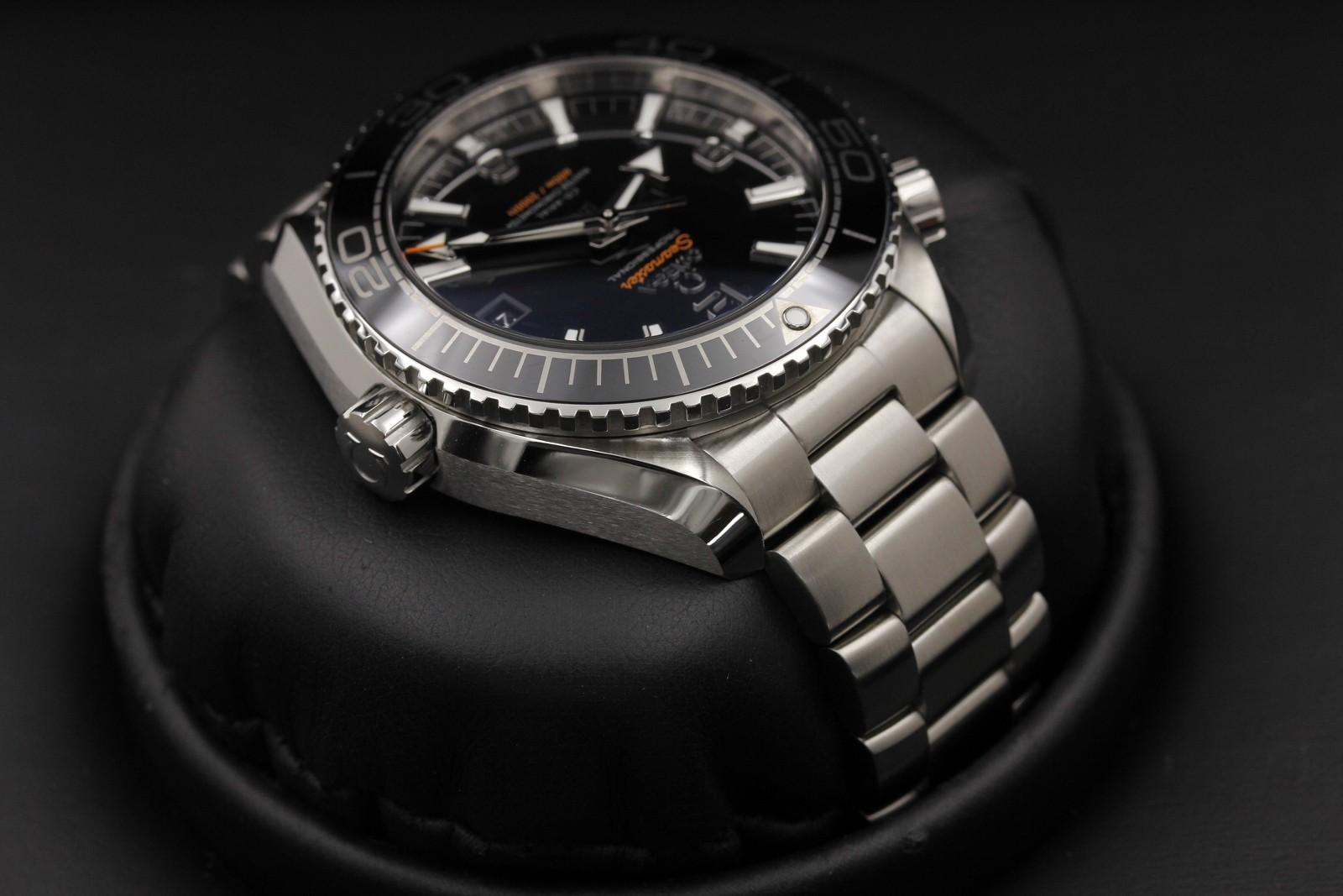 Watch Image 4