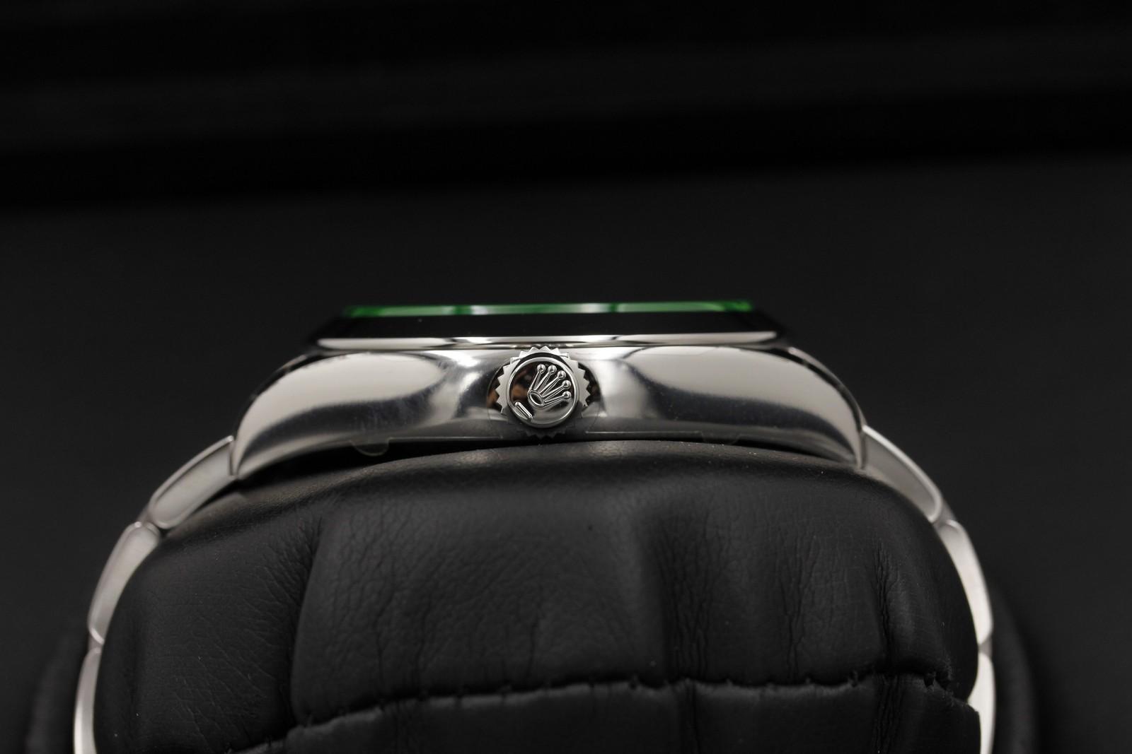 Watch Image 3