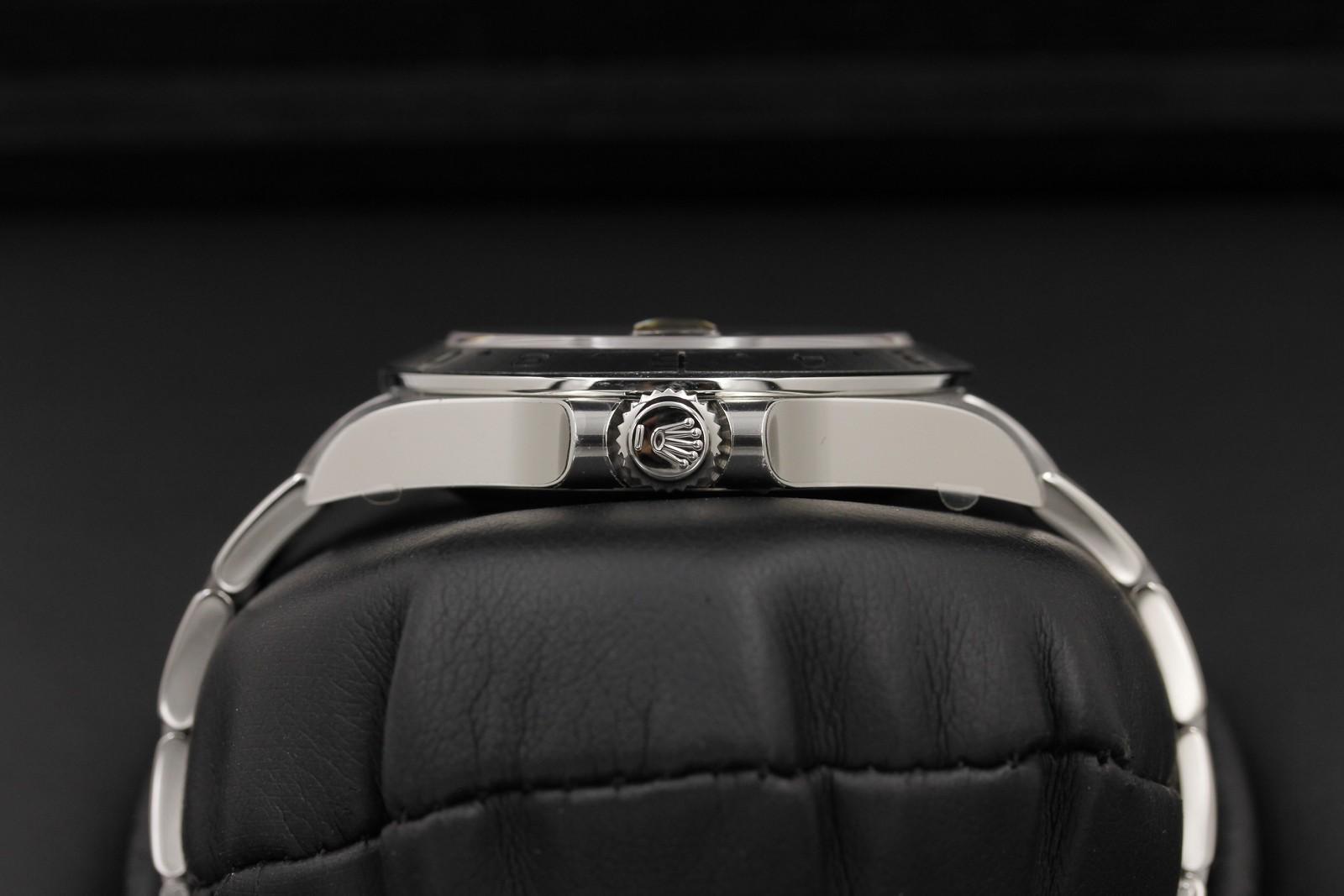 Watch Image 3