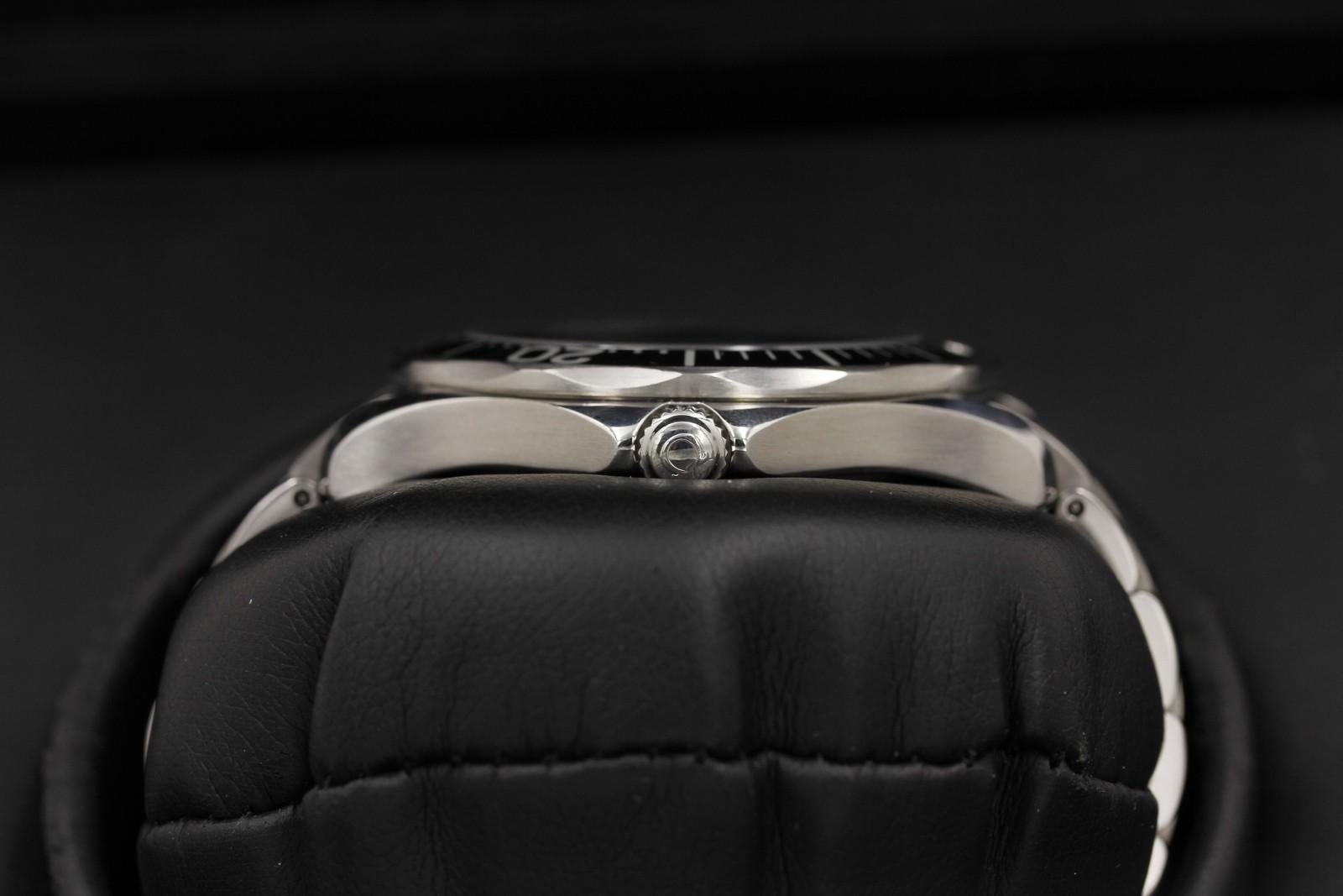 Watch Image 3