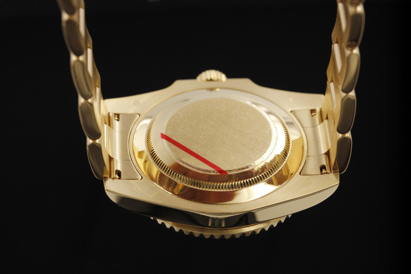 Watch Image 10