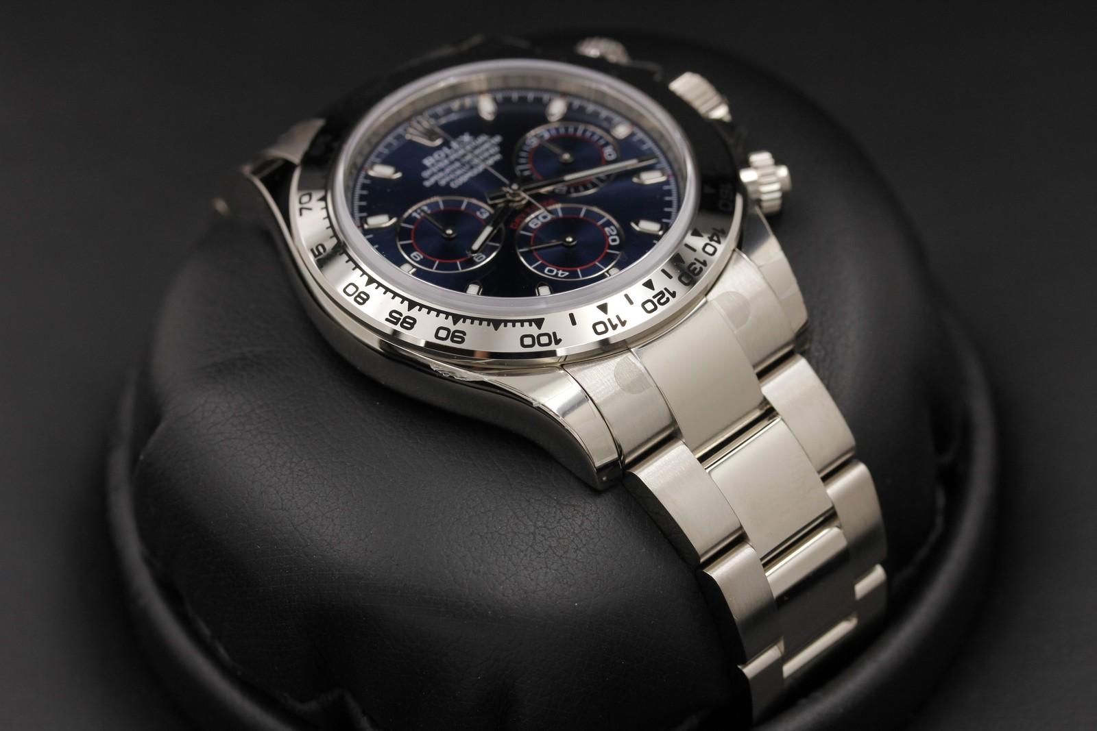 Watch Image 6