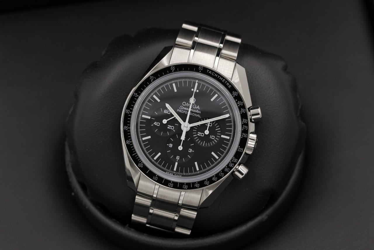 Watch Image 8