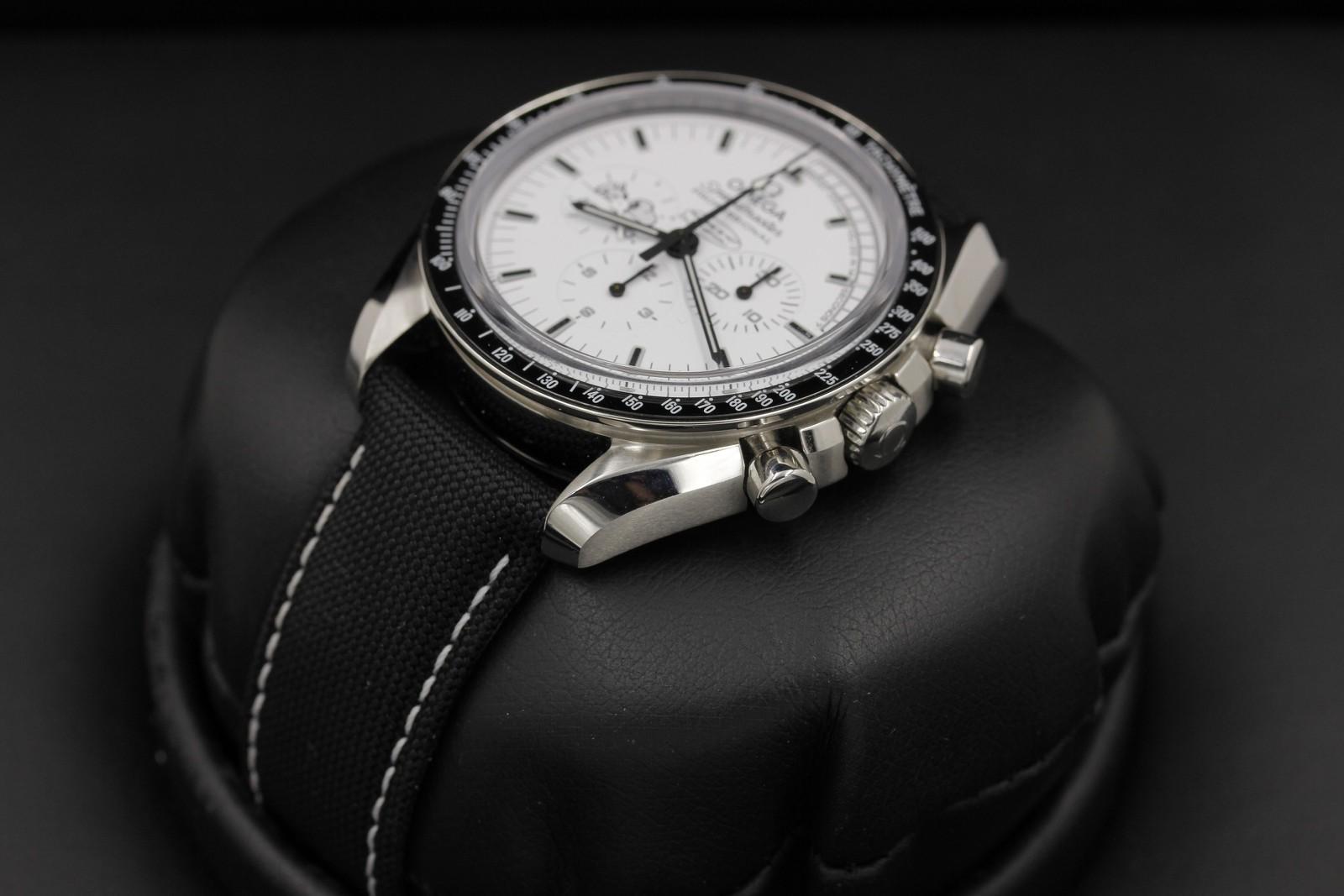 Watch Image 2