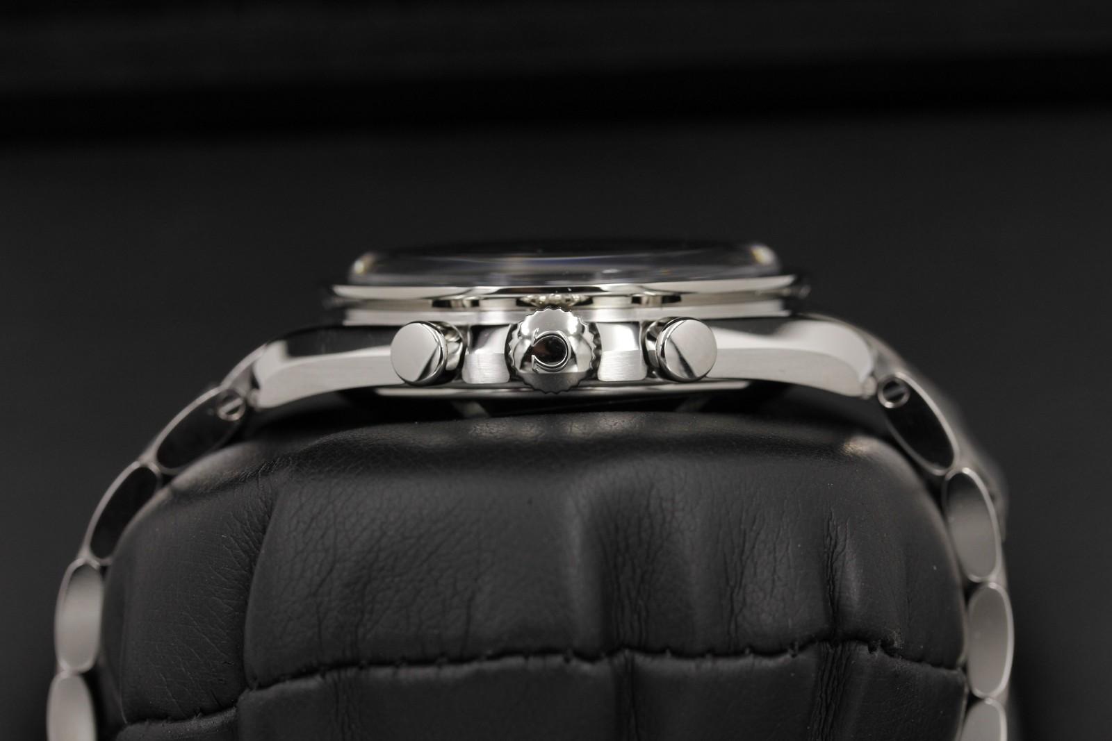 Watch Image 3