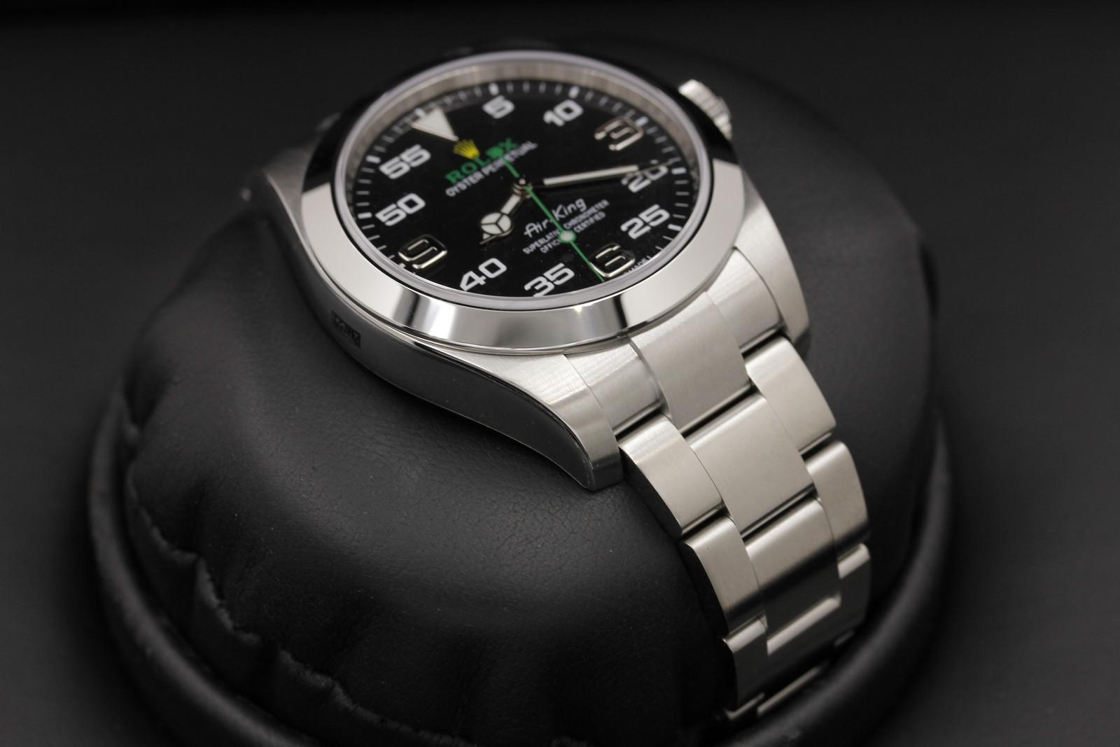 Watch Image 6