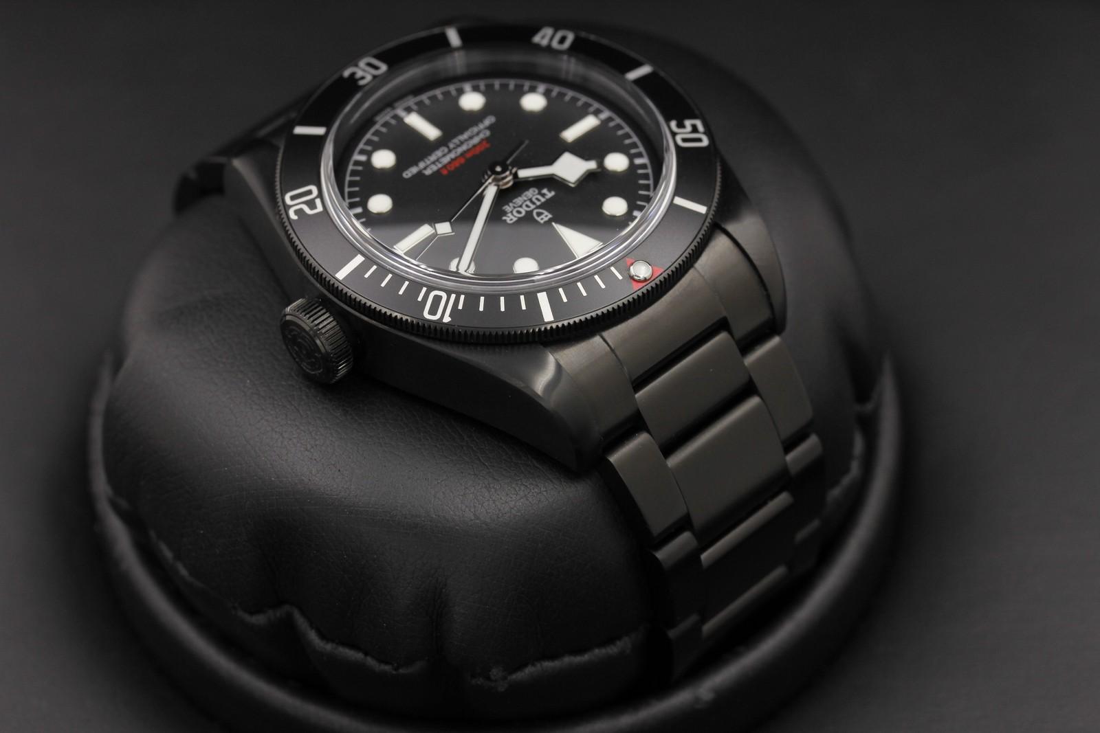 Watch Image 4