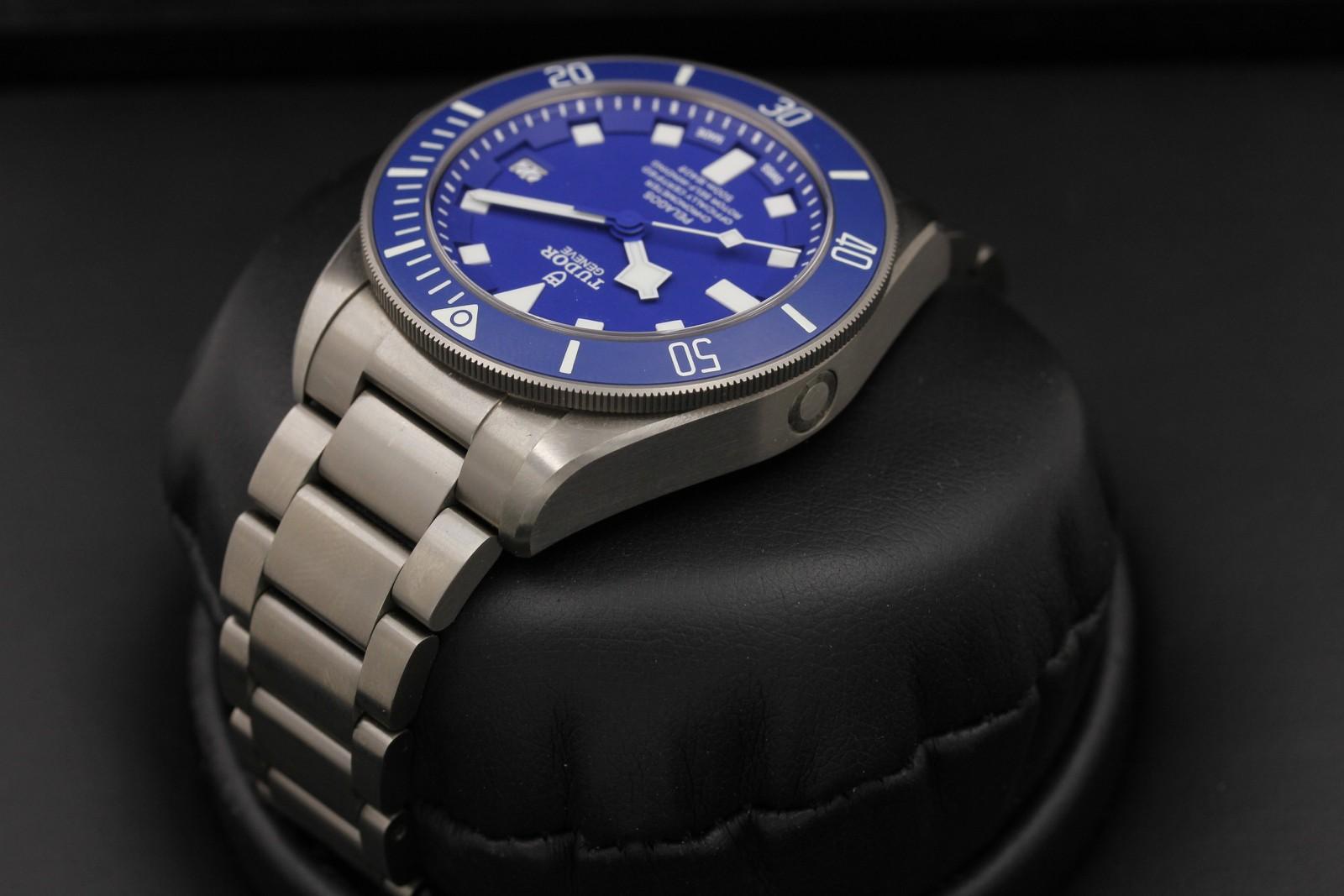 Watch Image 5